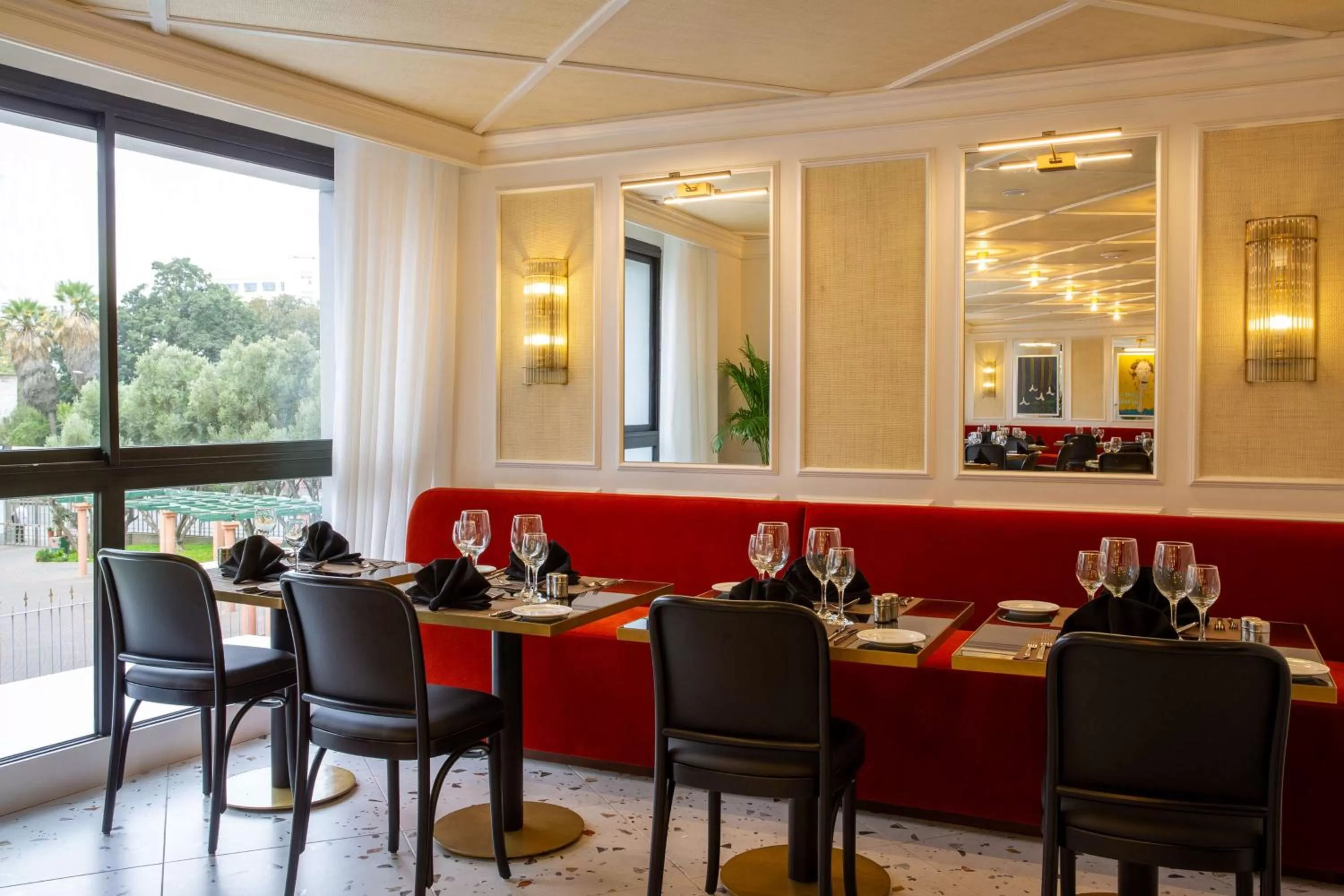 Restaurant/places to eat in Best Western Plus Casablanca City Center