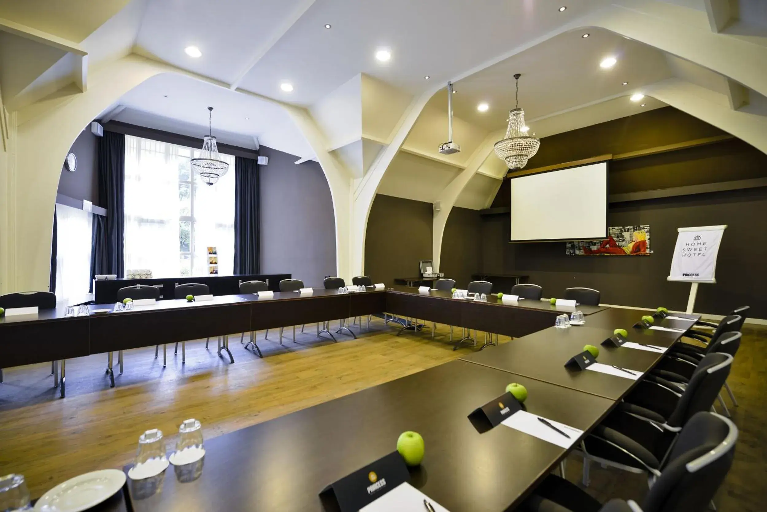 Business facilities in Fletcher Hotel Restaurant Victoria-Hoenderloo