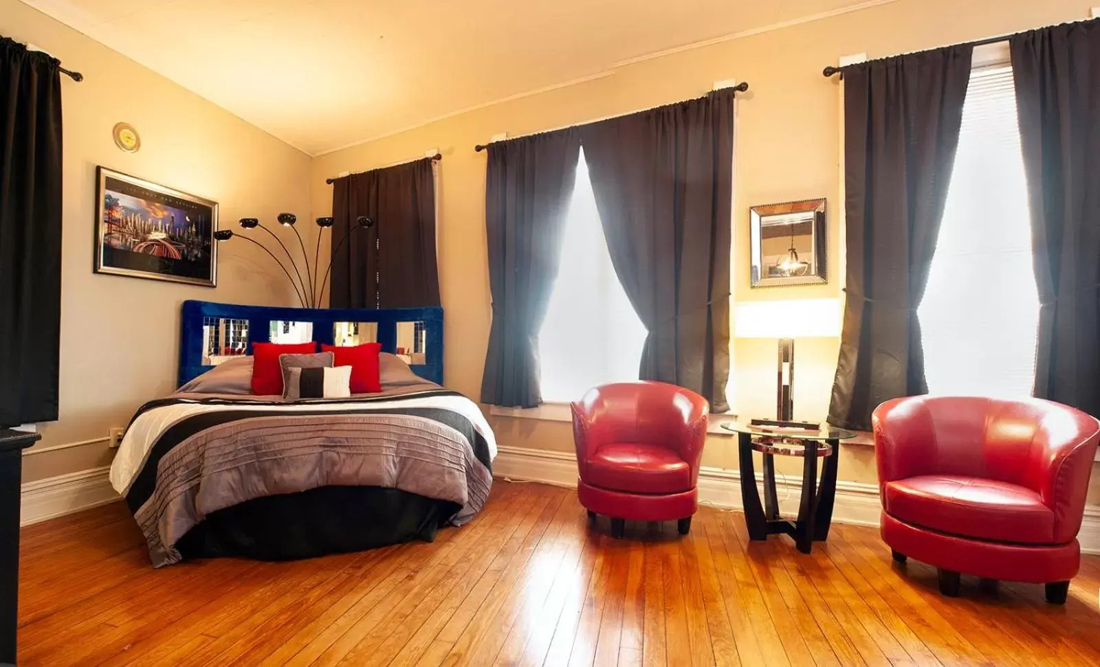 Deluxe King Studio in The Historic Wolf Hotel Deluxe King Studio in The Historic Wolf Hotel