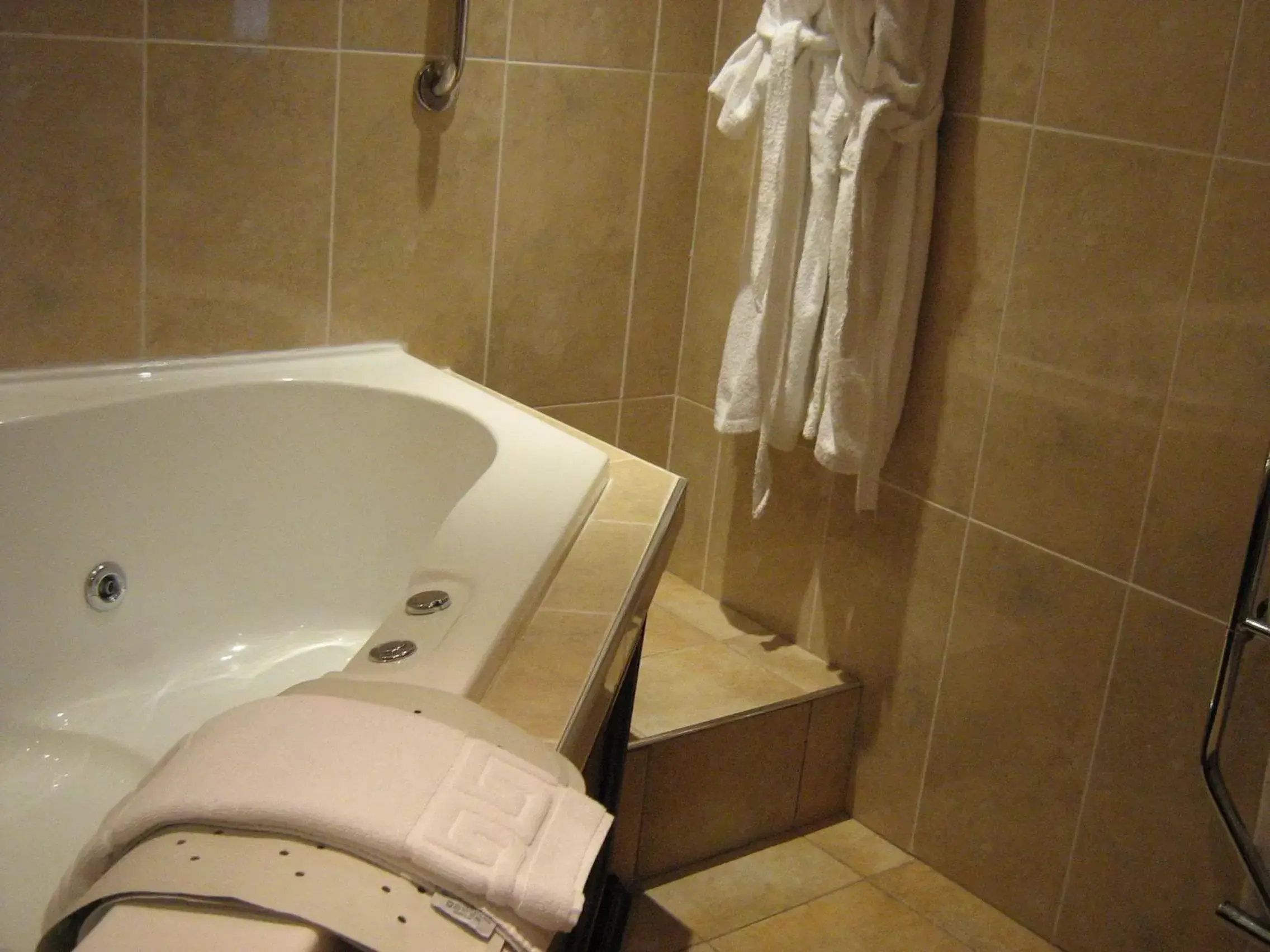 Bathroom in Beaufort Park Hotel