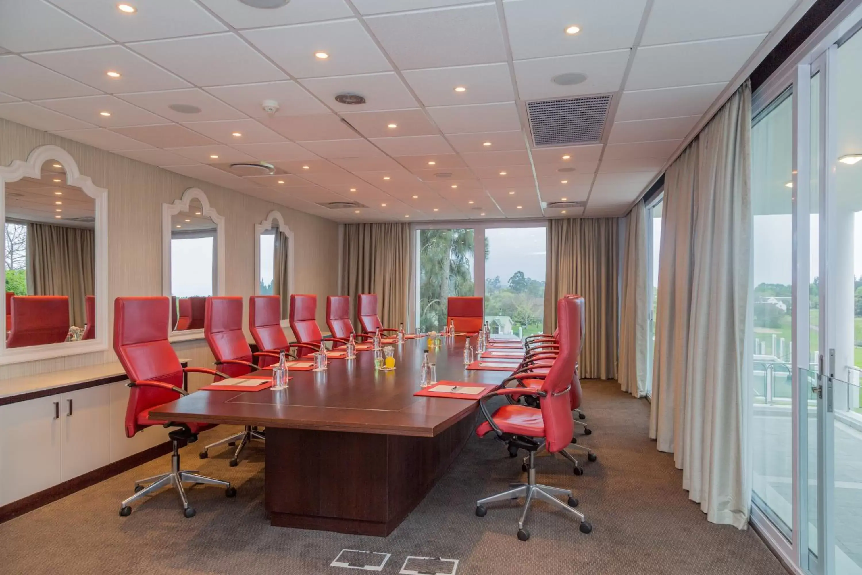 Meeting/conference room in Fancourt Hotel