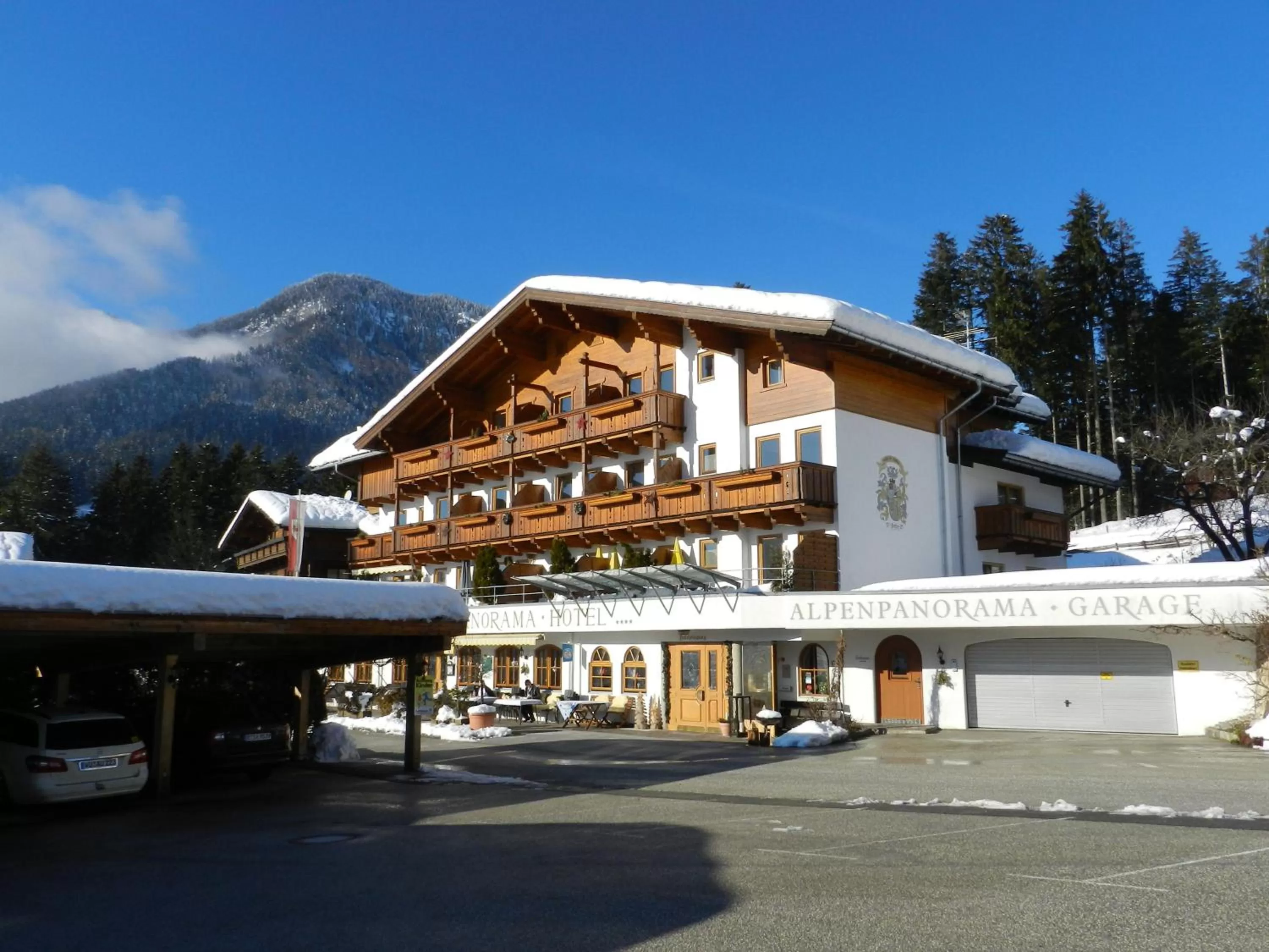 Facade/entrance in Hotel Alpenpanorama