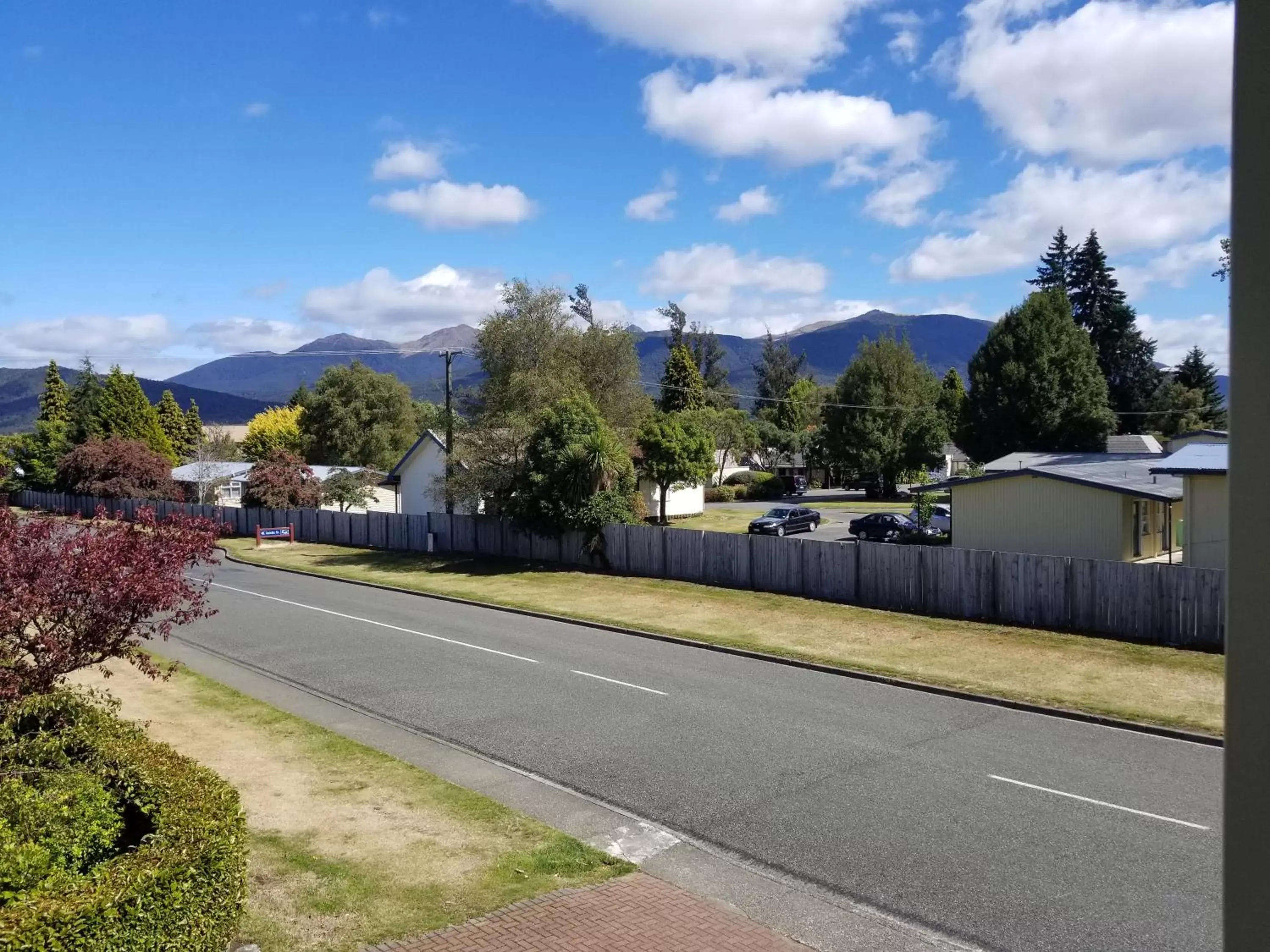 Neighbourhood in Alpine View Motel