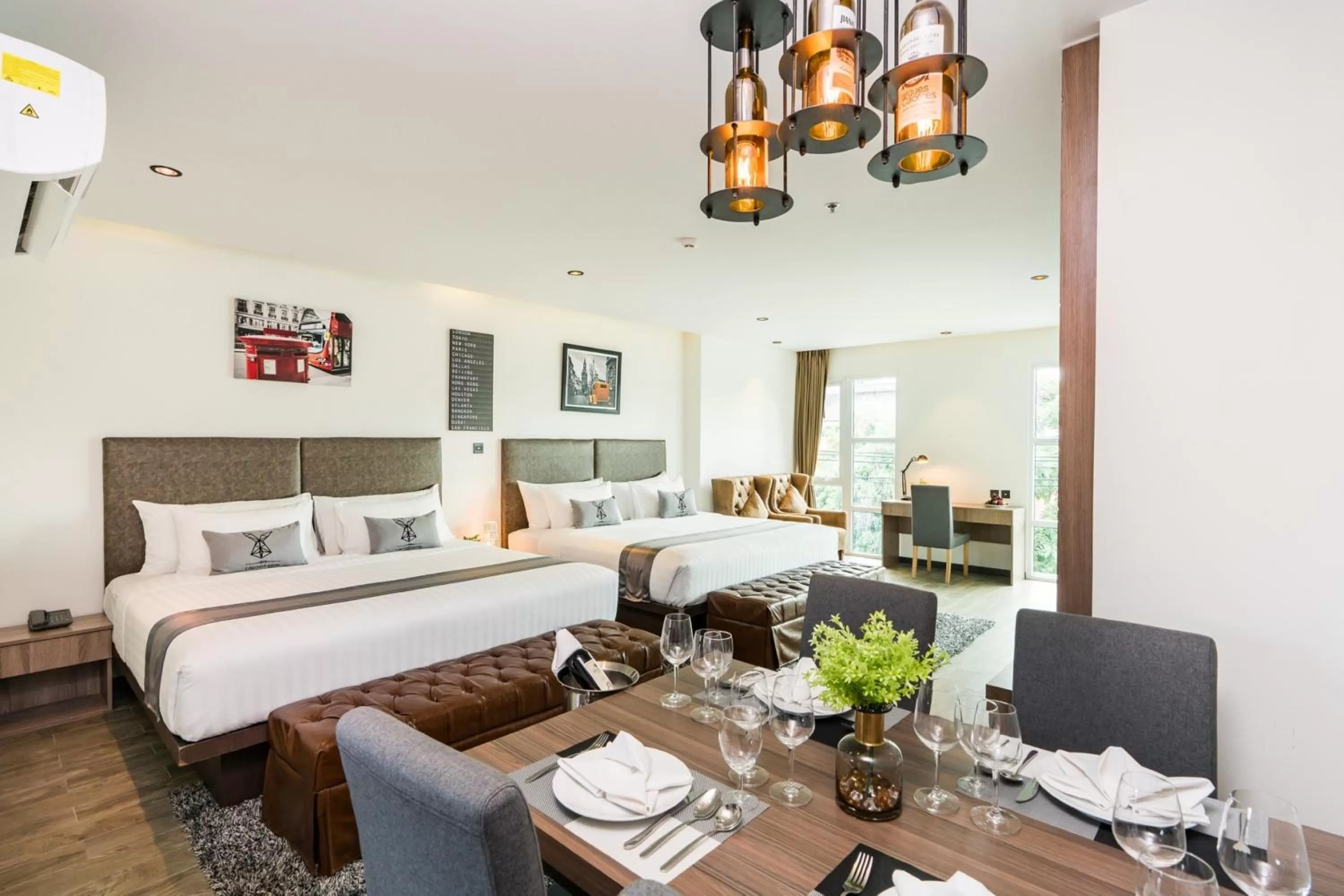 Bed in SureStay Plus by Best Western T Pattaya