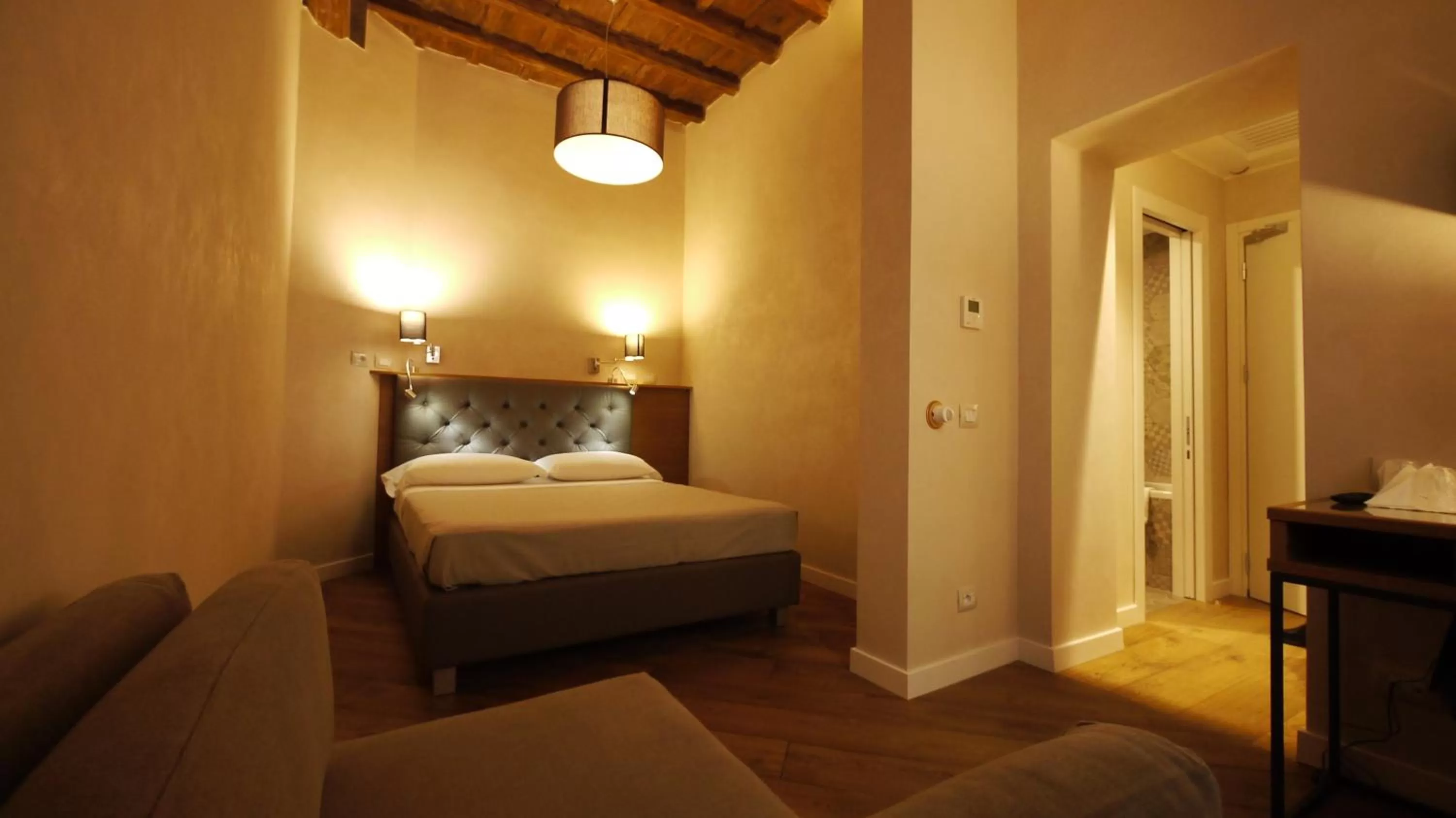 Photo of the whole room, Bed in Hotel Elite