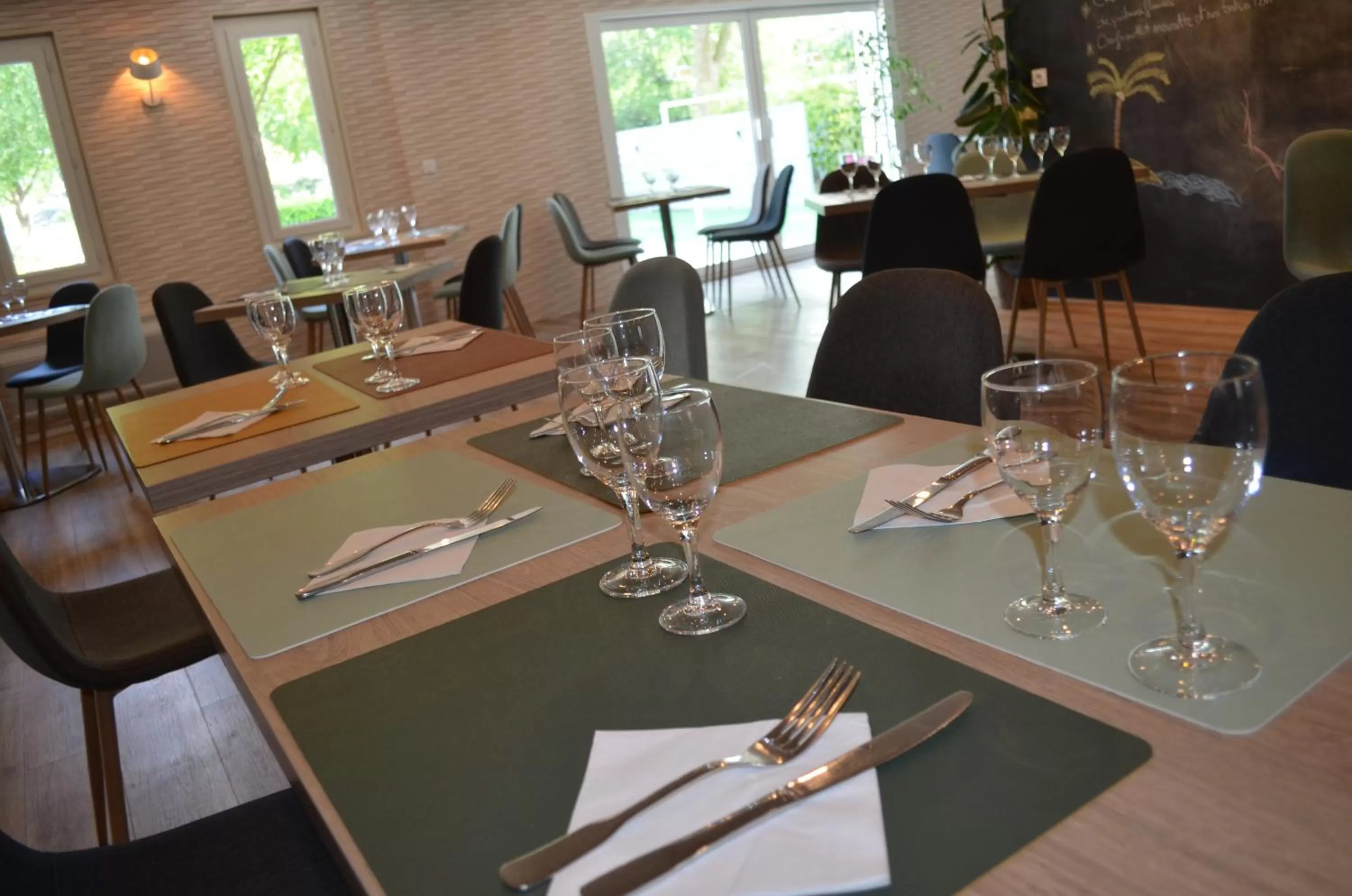 Restaurant/places to eat in The Originals City, Hôtel Ambacia, Tours Sud