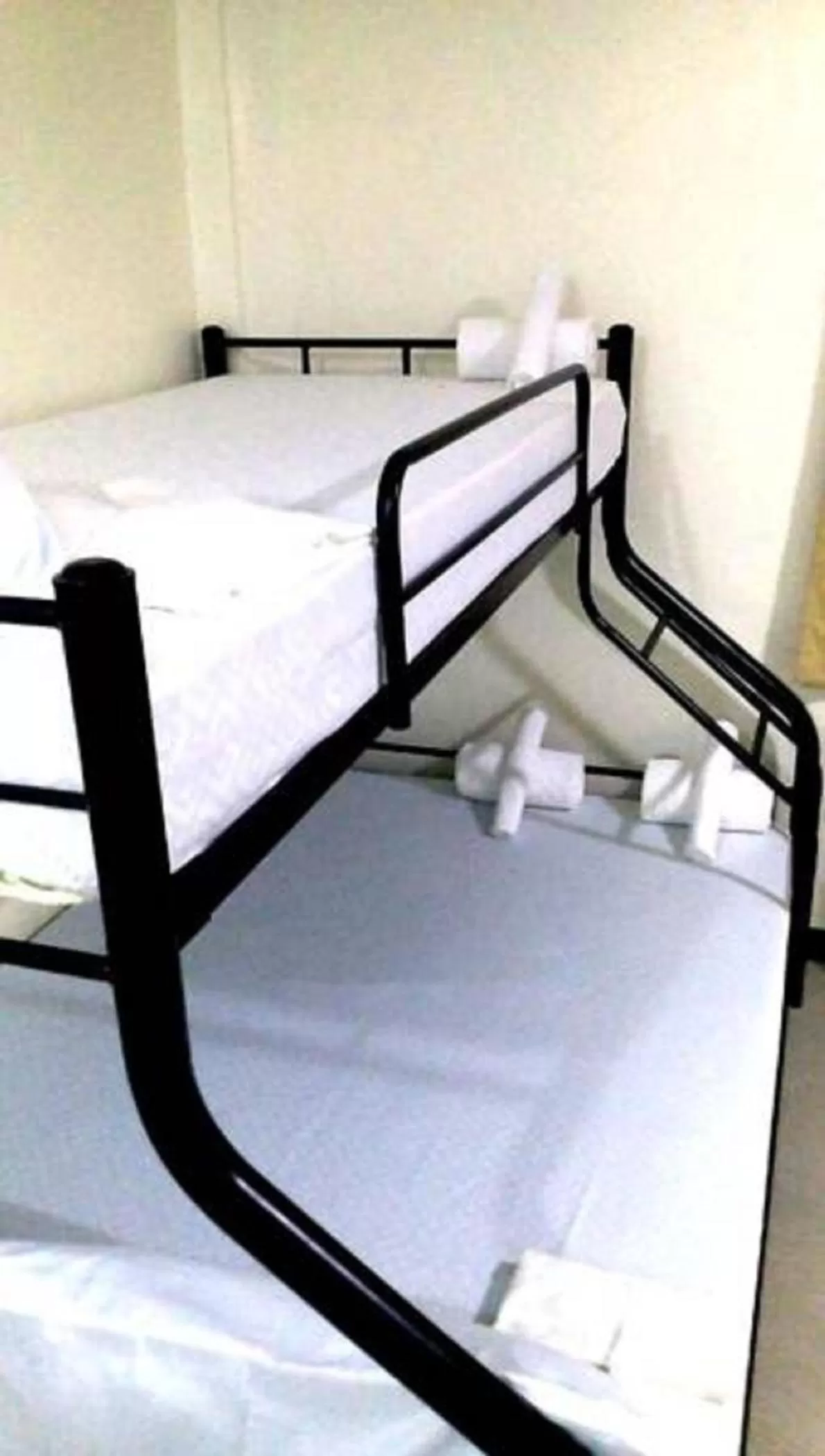 Bed in Gaea's Apartments