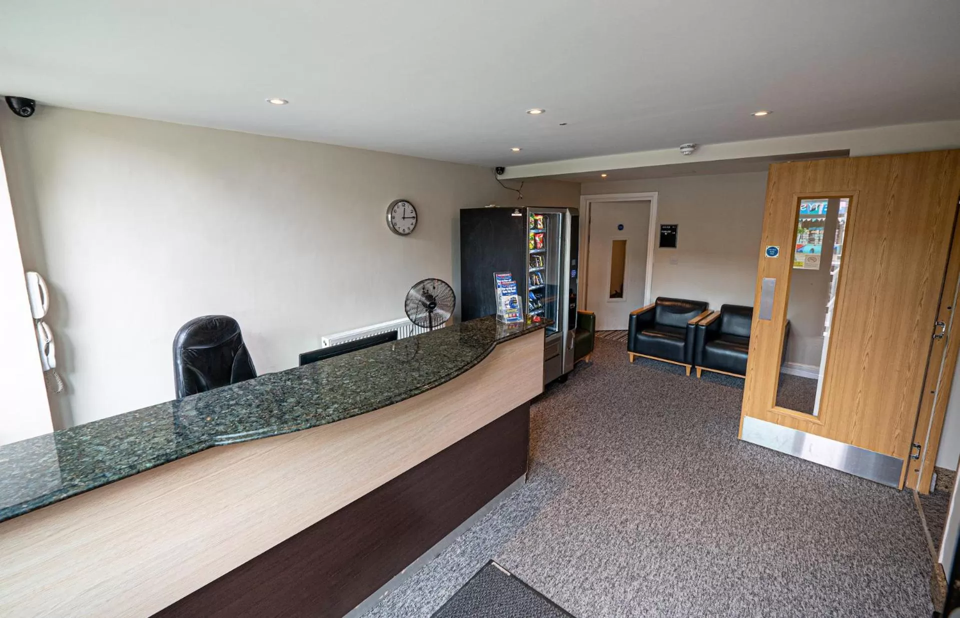 Lobby or reception in Maiden Oval