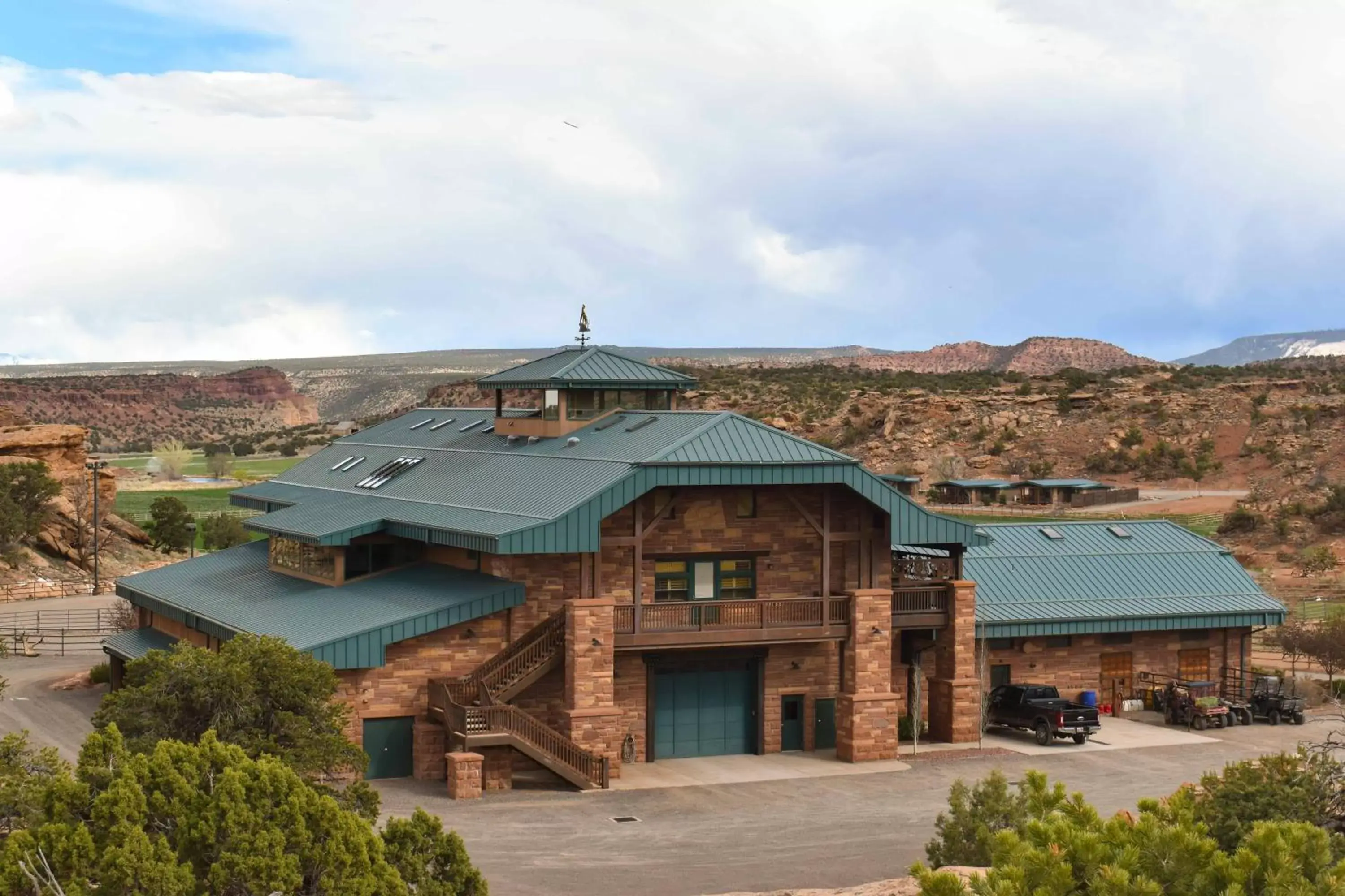 Property Building in Cougar Ridge