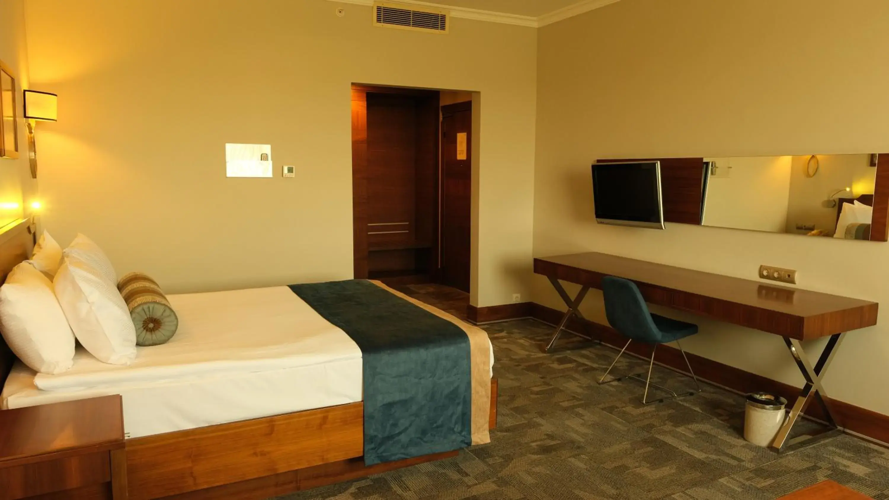 Bed in Euro Park Hotel Bursa
