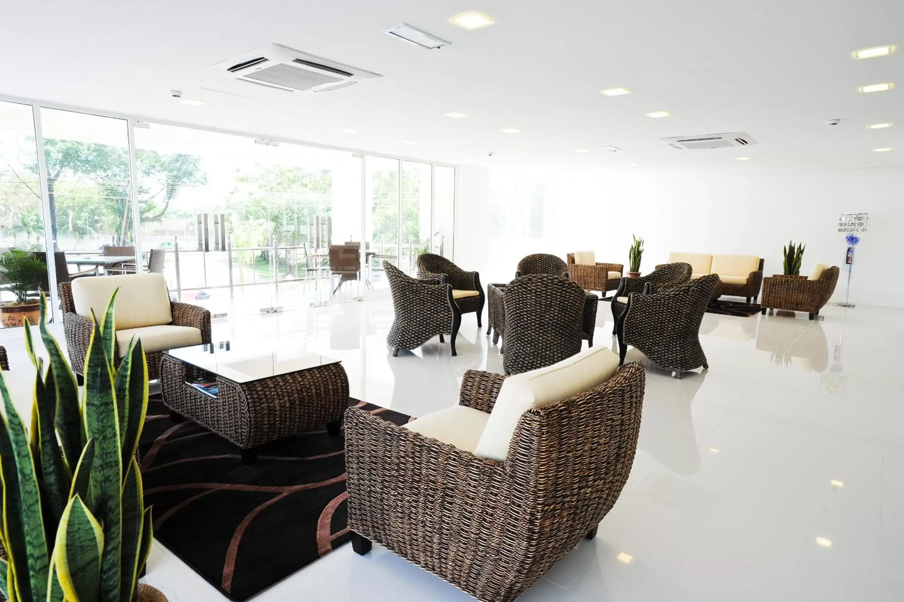 Lobby or reception, Lounge/Bar in Sumai Hotel Apartment