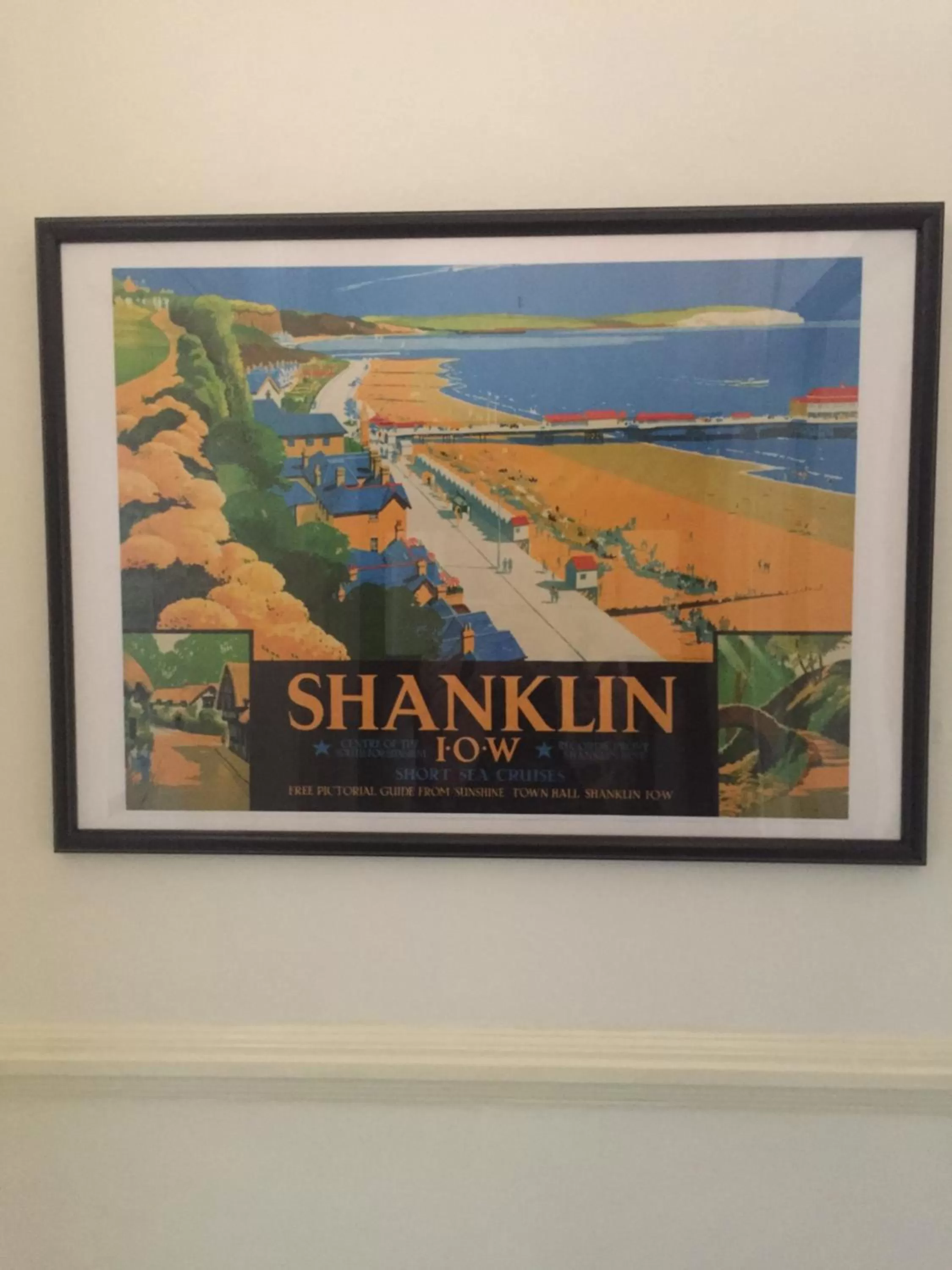 Decorative detail, TV/Entertainment Center in Number 29 - Only Adults