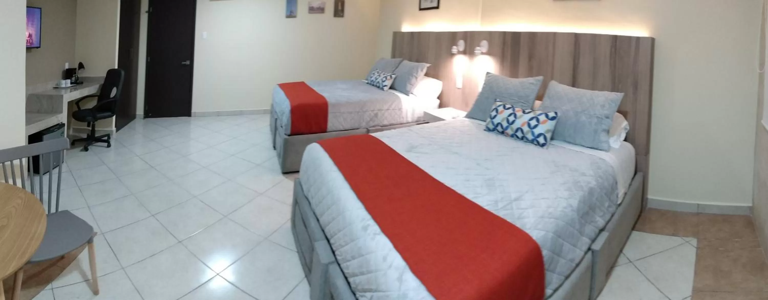 Photo of the whole room, Bed in EXECUTIROOMS VERACRUZ