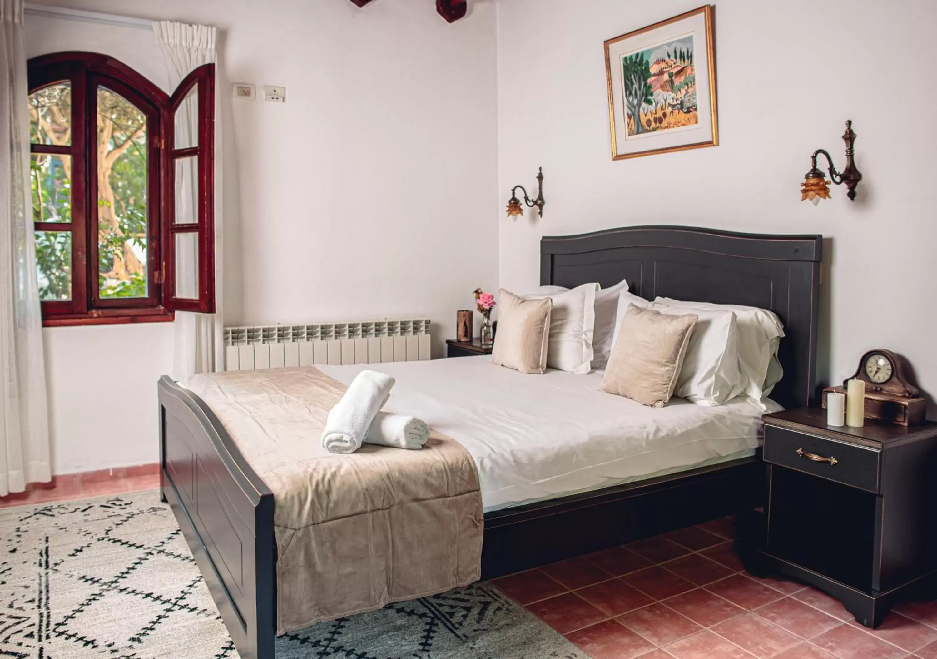 Queen Room with Spa Bath in וילה תהילה המחודש - The new Villa Tehila Queen Room with Spa Bath in וילה תהילה המחודש - The new Villa Tehila