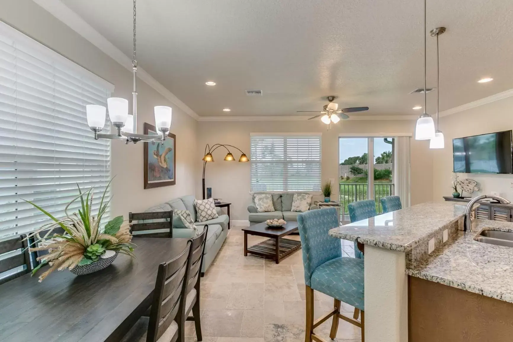 Living room, Seating Area in Cape Crossing Resort & Marina