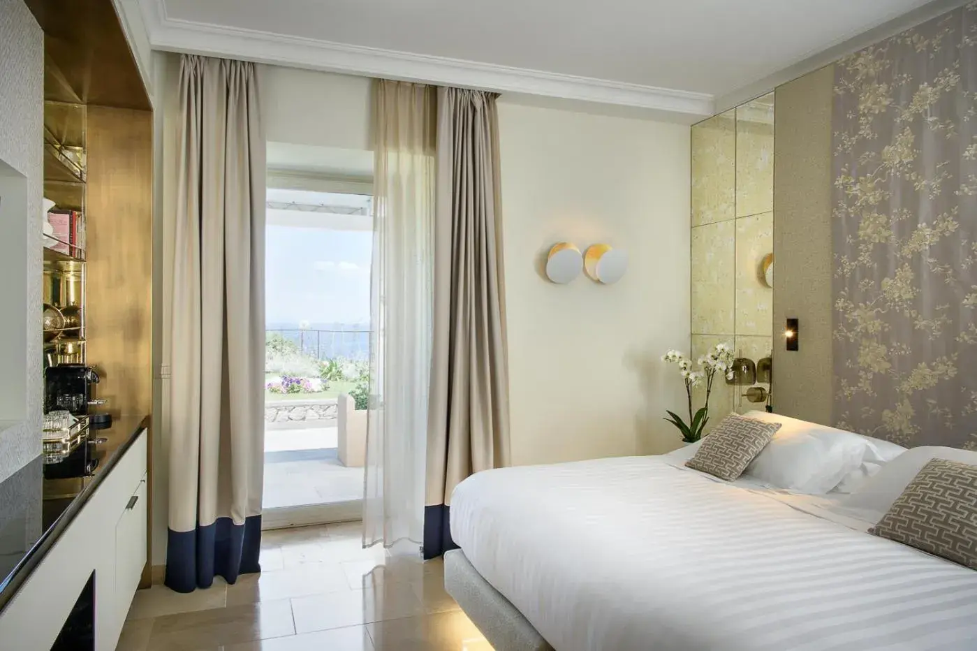 Balcony/Terrace, Bed in Villa Marina Capri Hotel & Spa