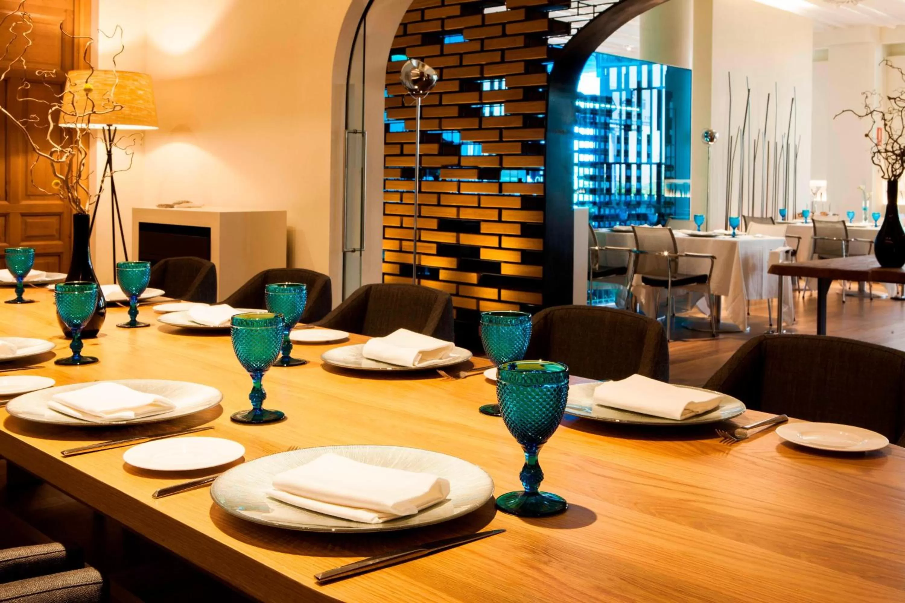 Restaurant/places to eat in Madrid Marriott Auditorium Hotel & Conference Center