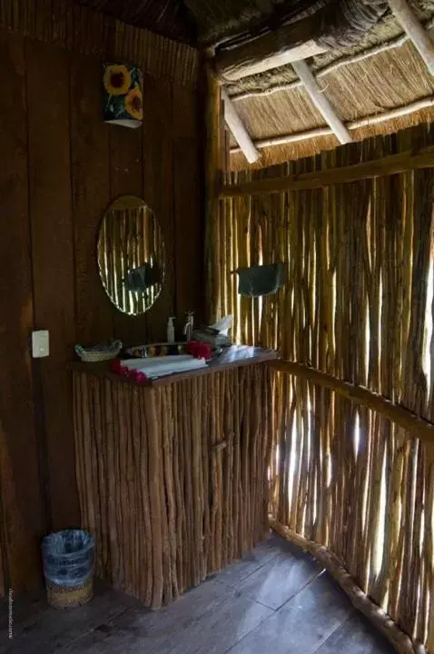 Bathroom in Villas Eco-Románticas Kúuch Ka´anil