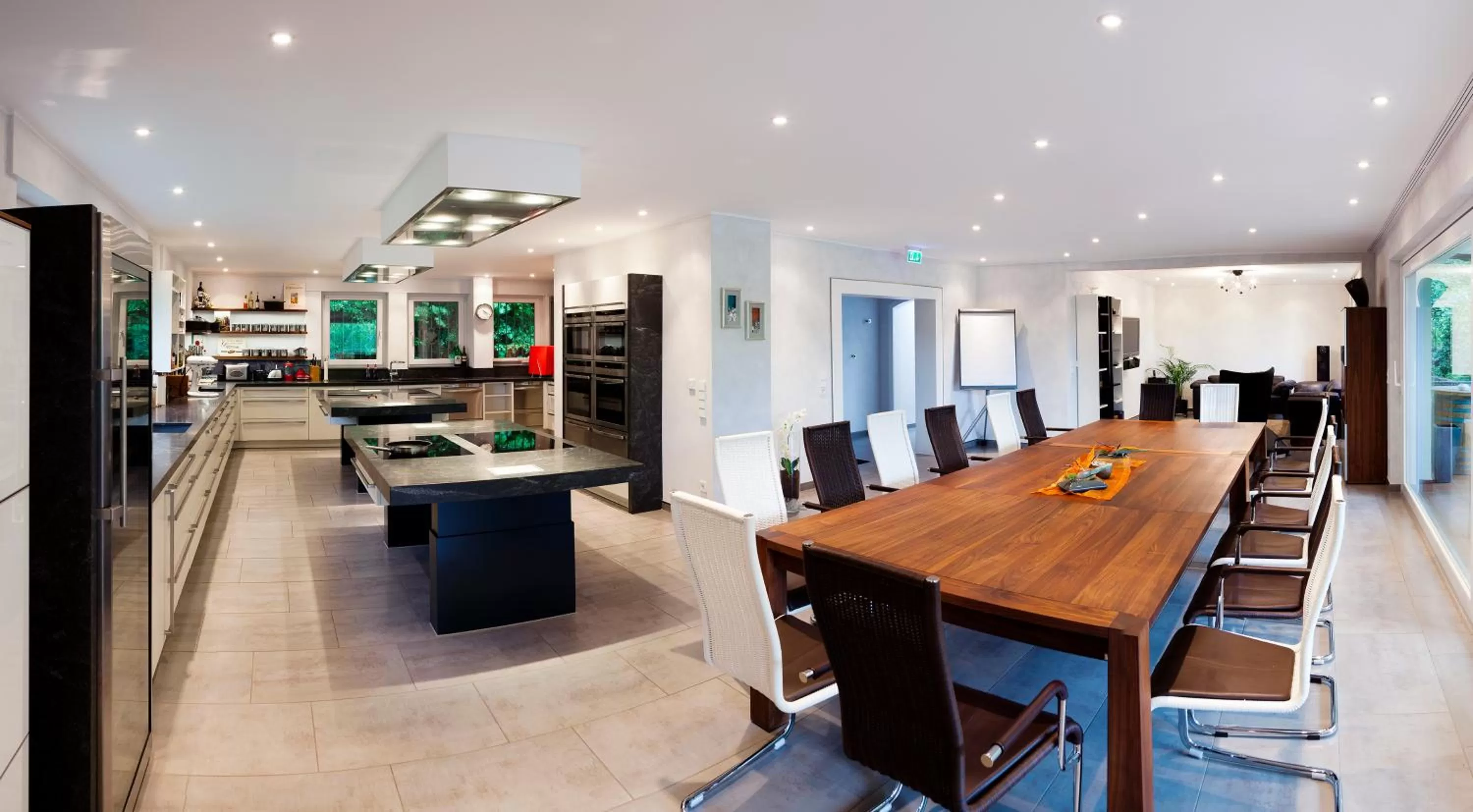 Business facilities in Hotel VierJahreszeiten am Seilersee