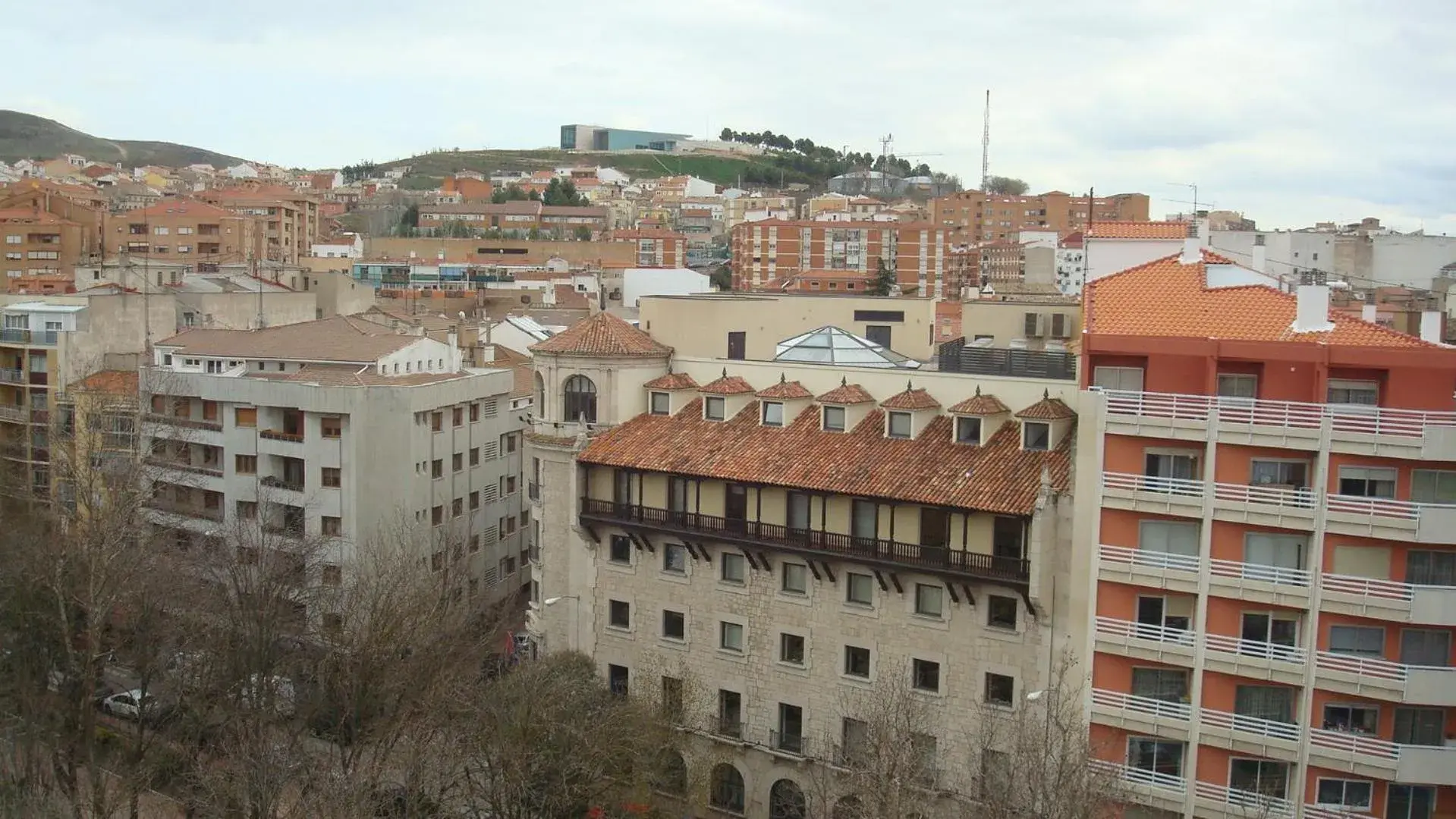 Property building in Hotel Alfonso VIII De Cuenca