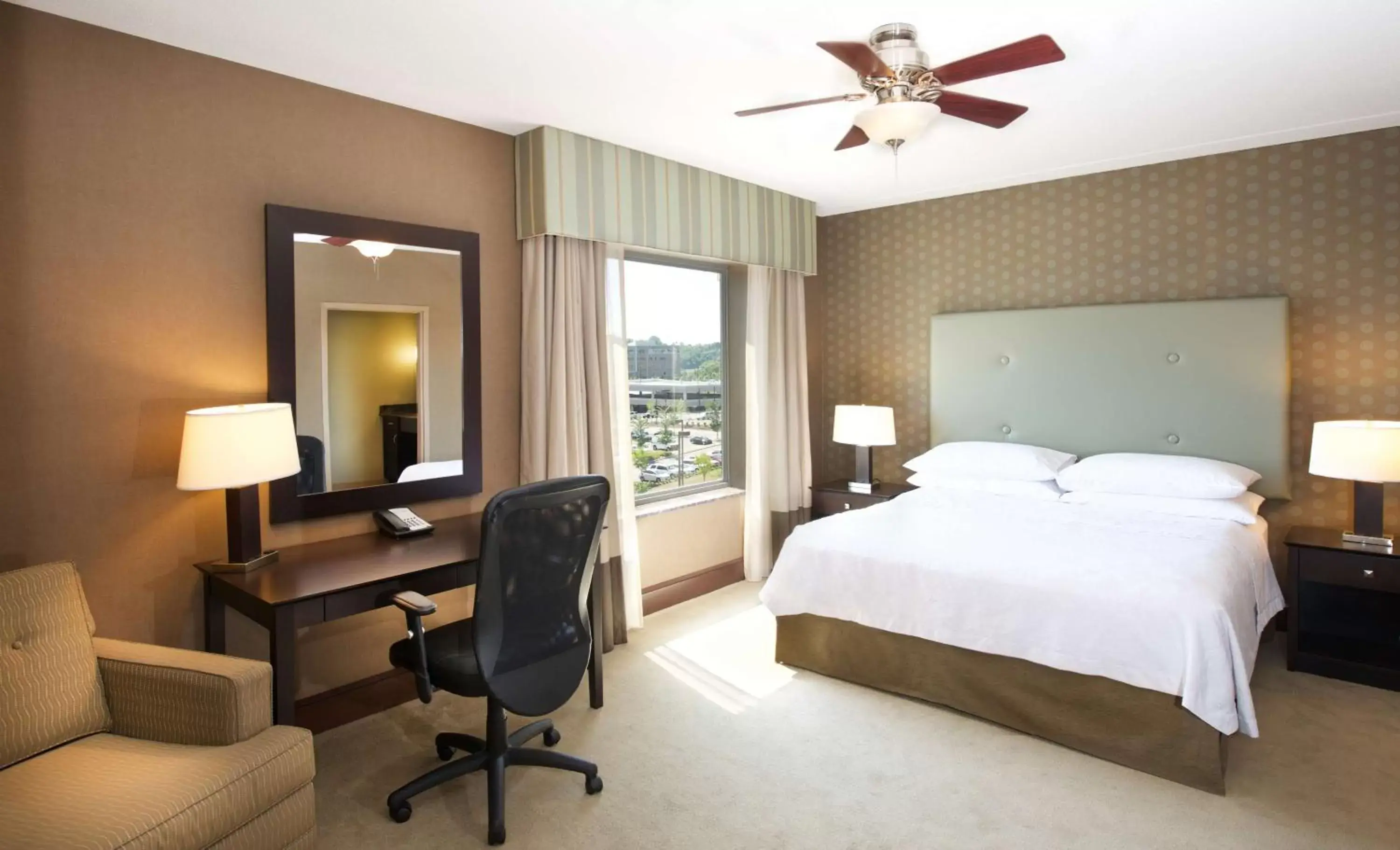 Bedroom in Homewood Suites by Hilton Pittsburgh-Southpointe