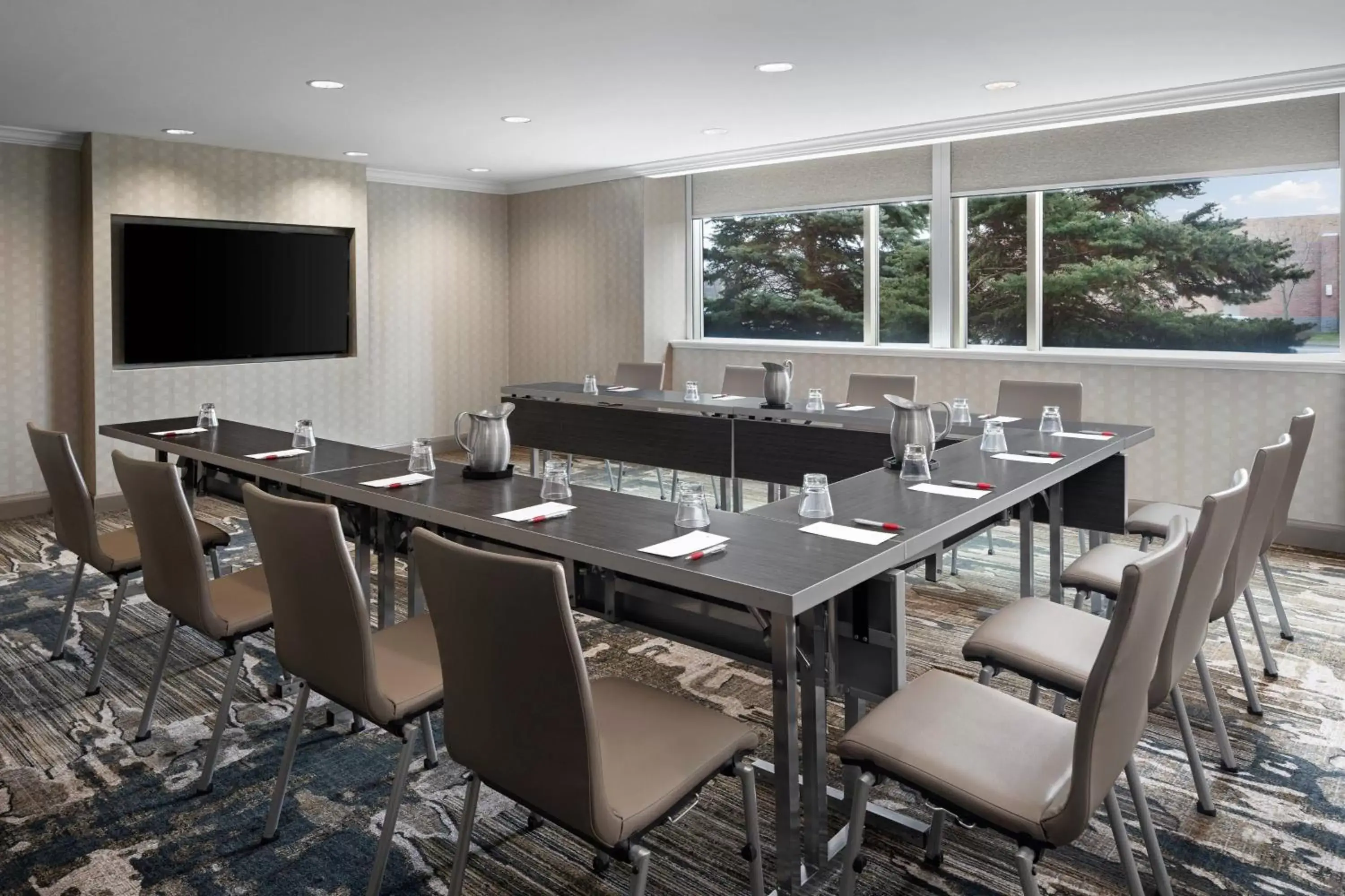 Meeting/conference room in Pittsburgh Marriott North