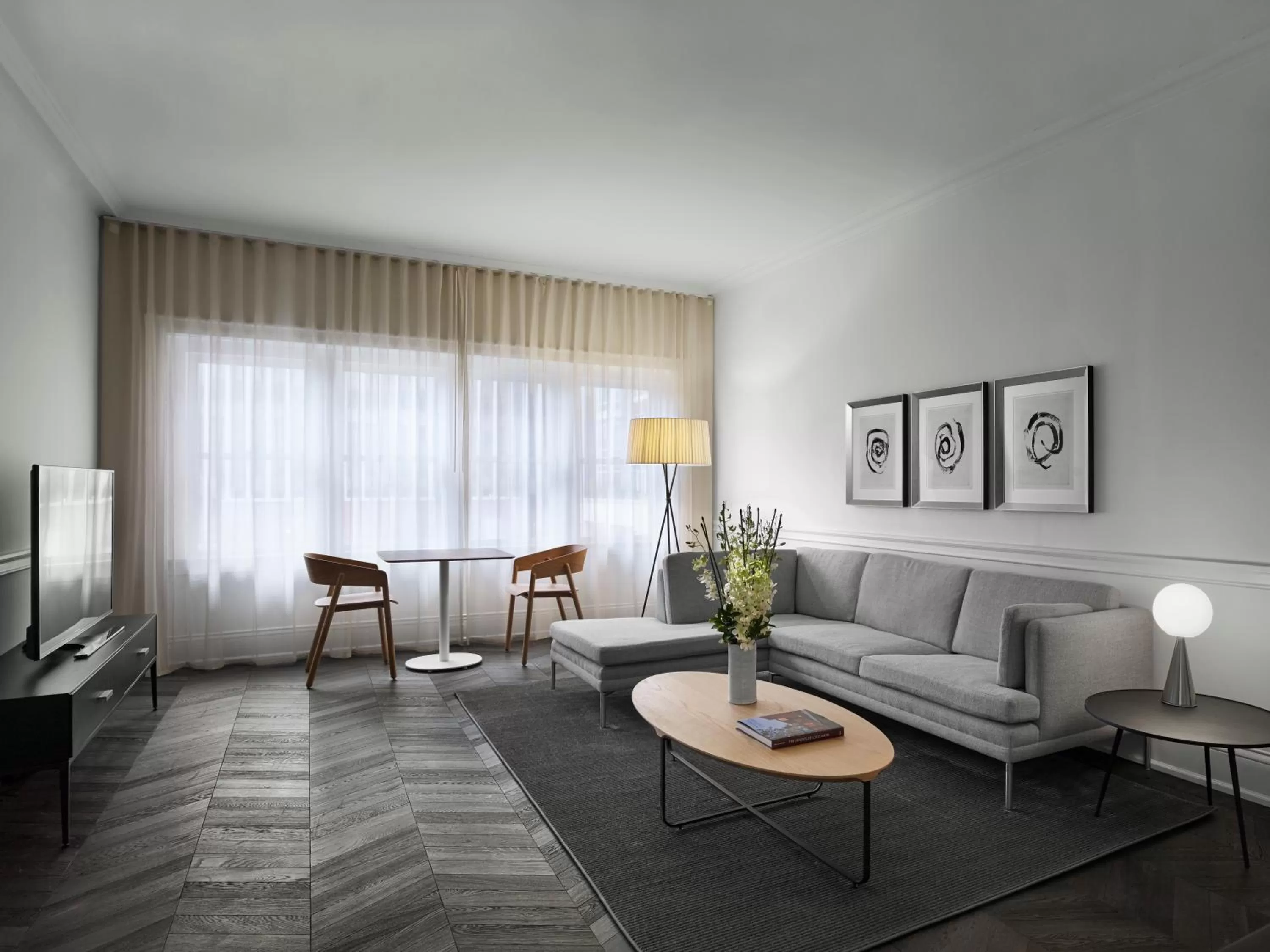 Living room in AKA Rittenhouse Square