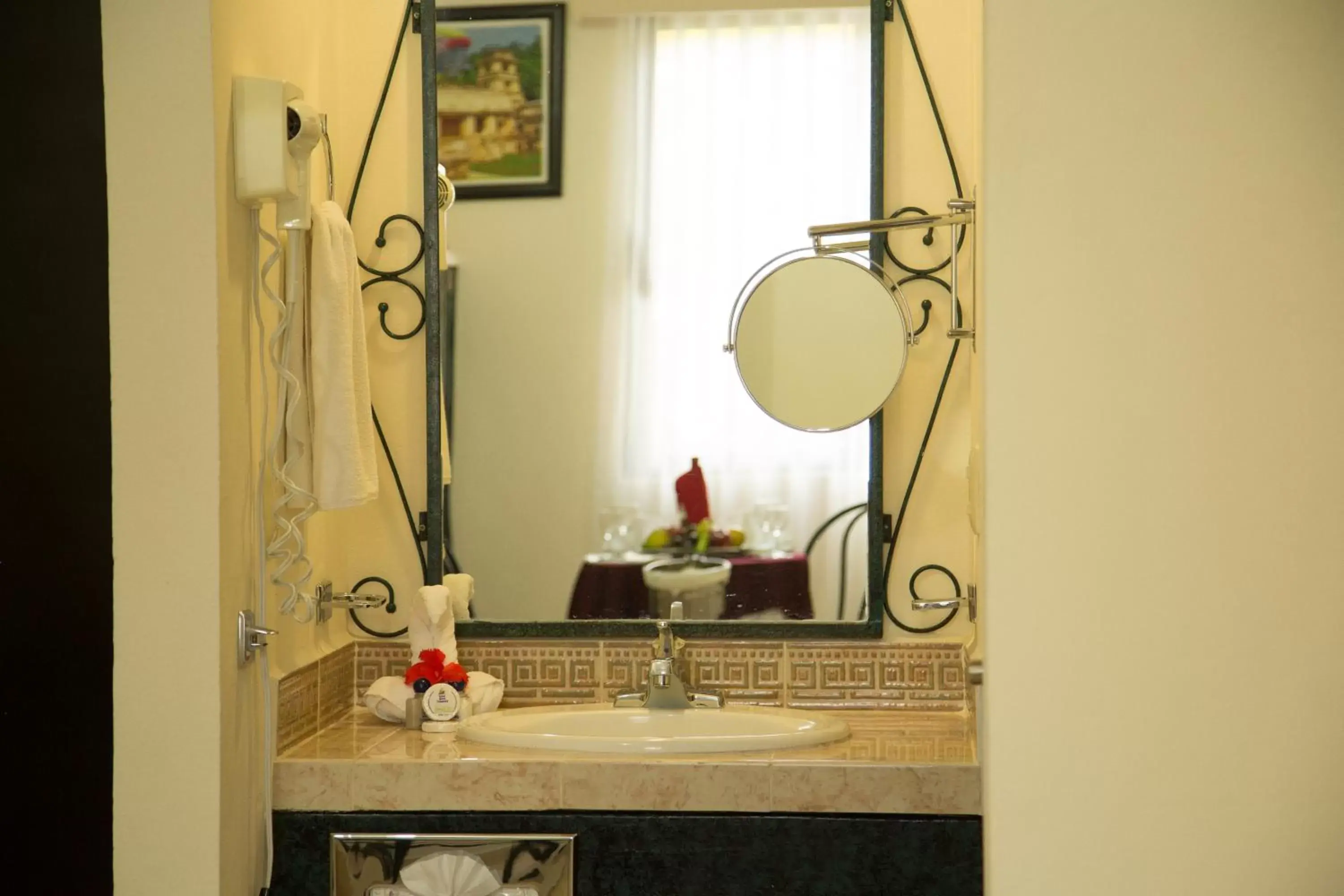 Bathroom in Hotel Maya Tulipanes Palenque