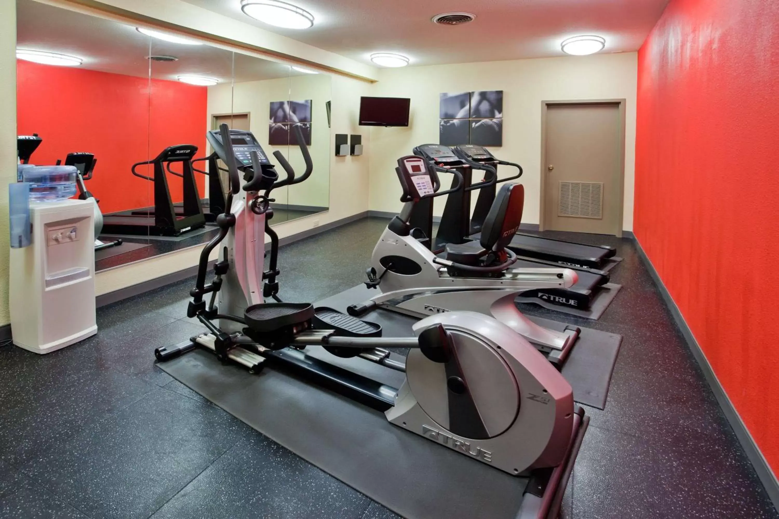 Activities, Fitness Center/Facilities in Country Inn & Suites by Radisson, Newnan, GA