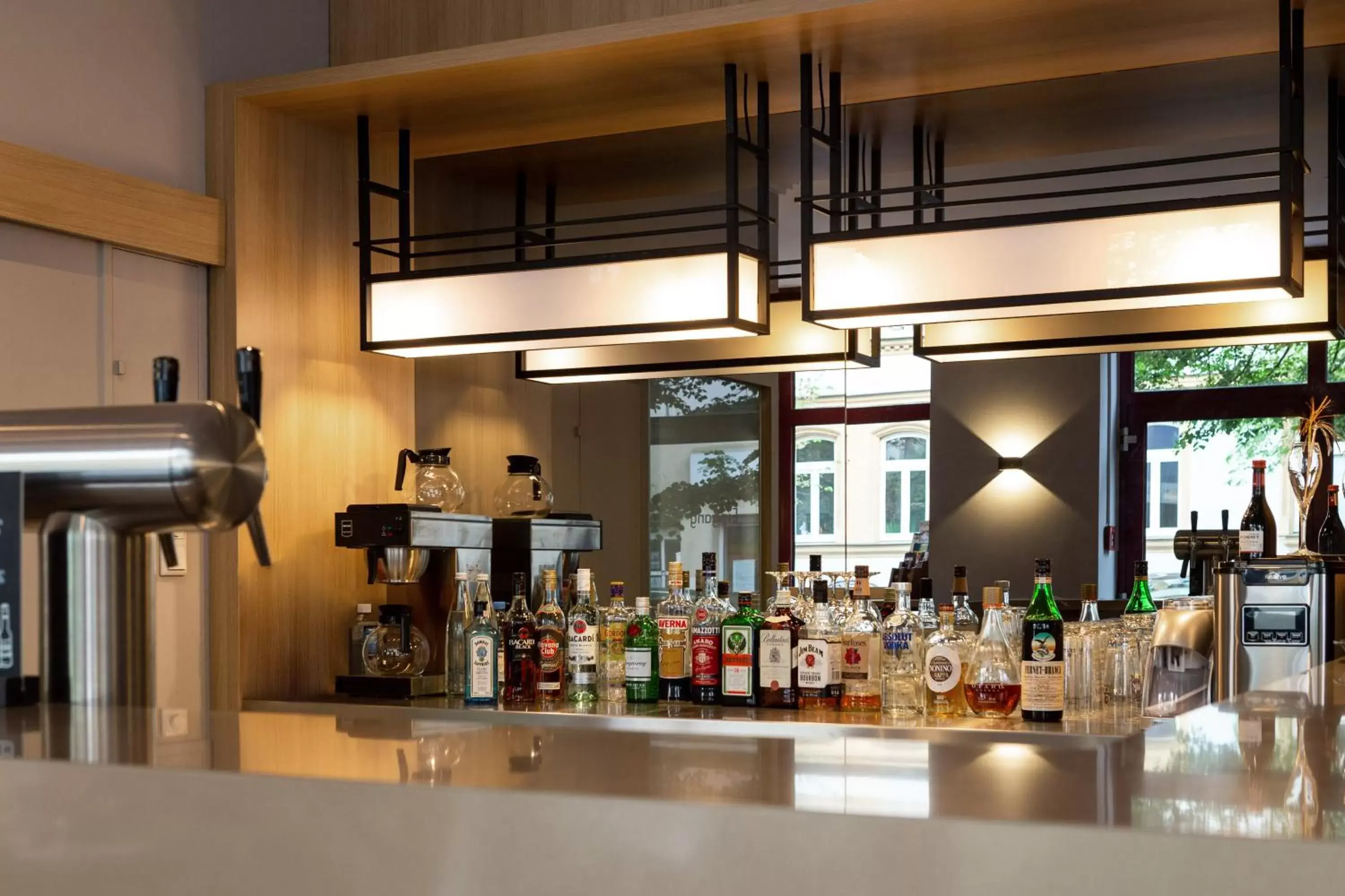 Lounge or bar, Lounge/Bar in AZIMUT Hotel Nuremberg