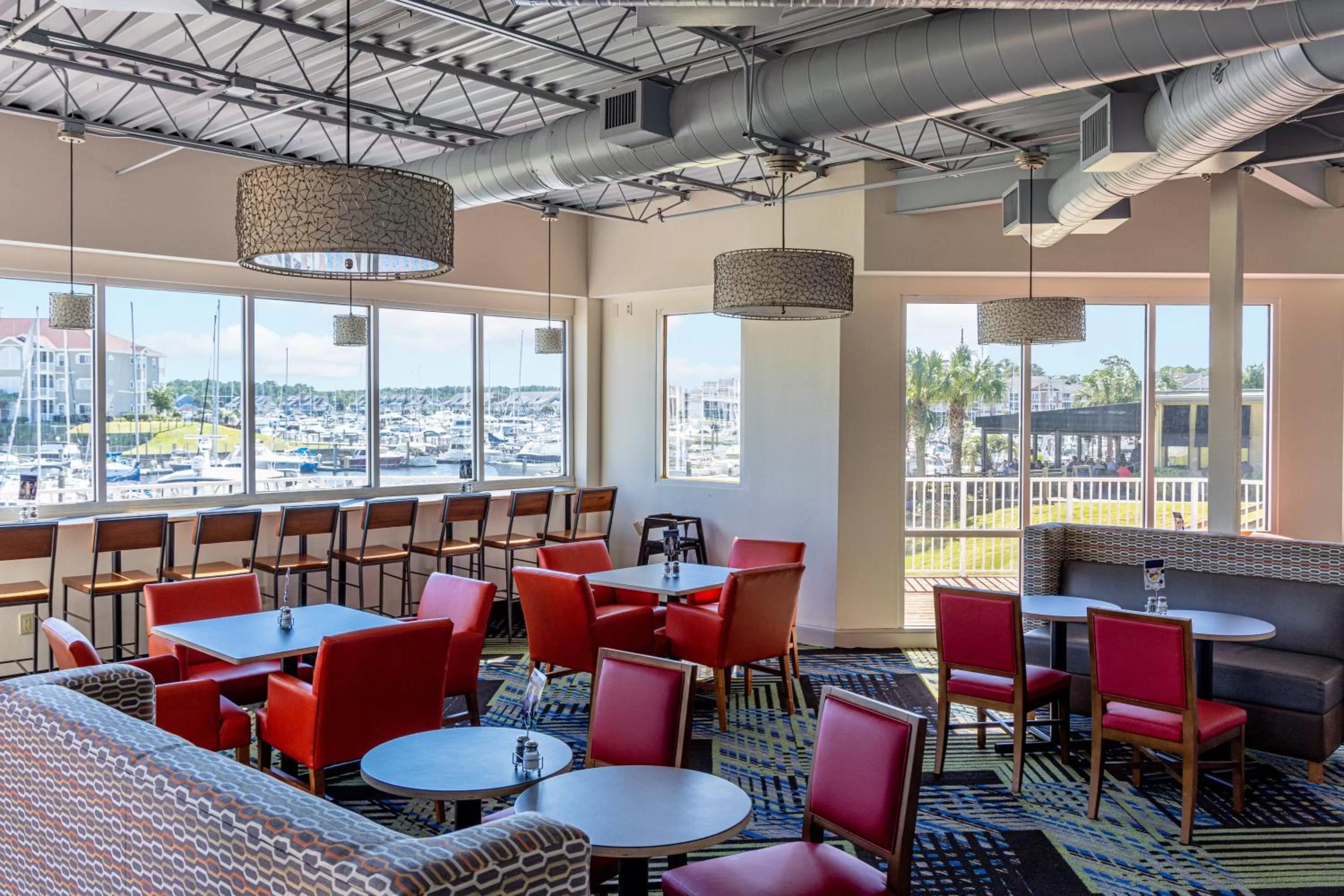Restaurant/places to eat in Holiday Inn Express North Myrtle Beach - Little River by IHG