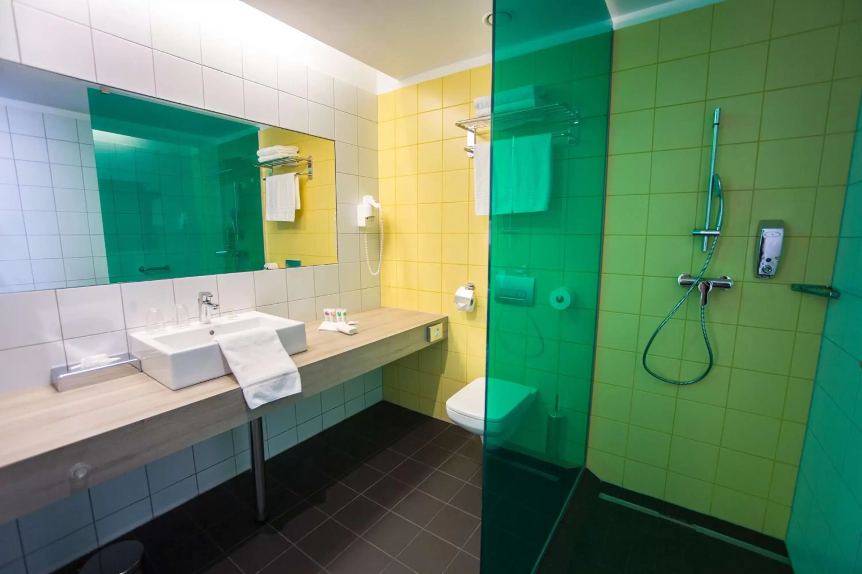 Bathroom in Park Inn By Radisson Budapest