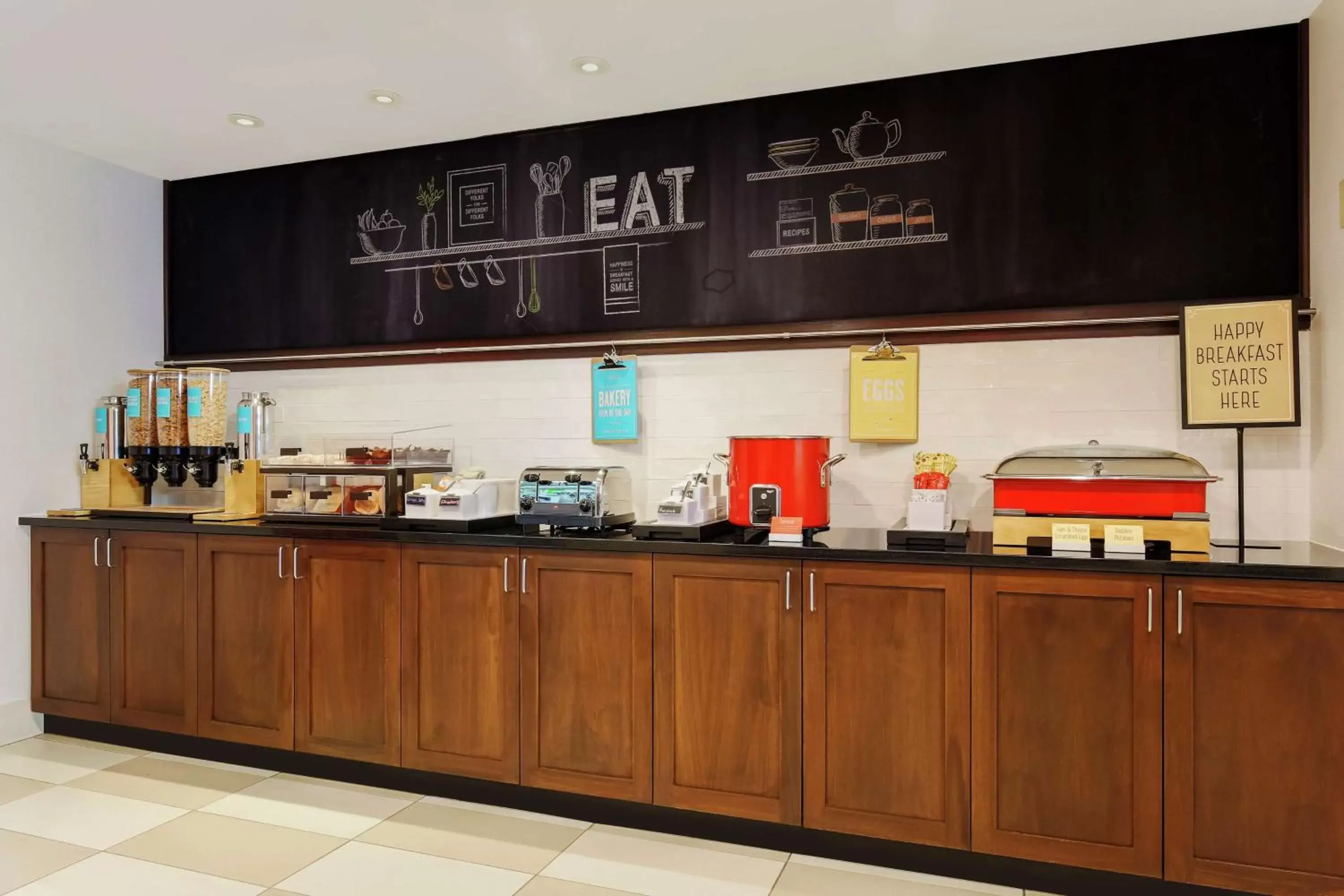 Breakfast in Hampton Inn & Suites Denver Tech Center Breakfast in Hampton Inn & Suites Denver Tech Center