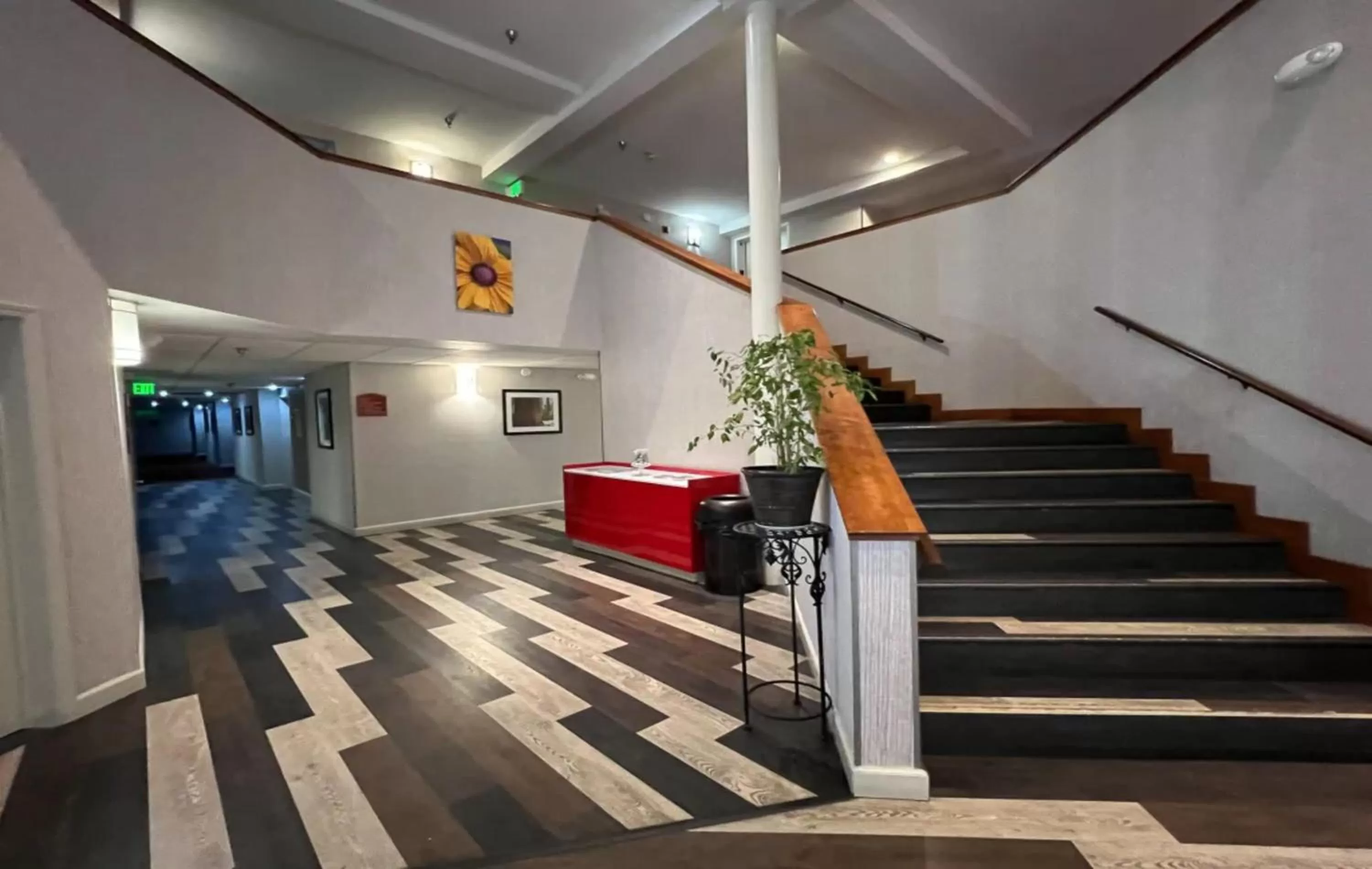 Lobby or reception in Empeiria High Sierra Hotel