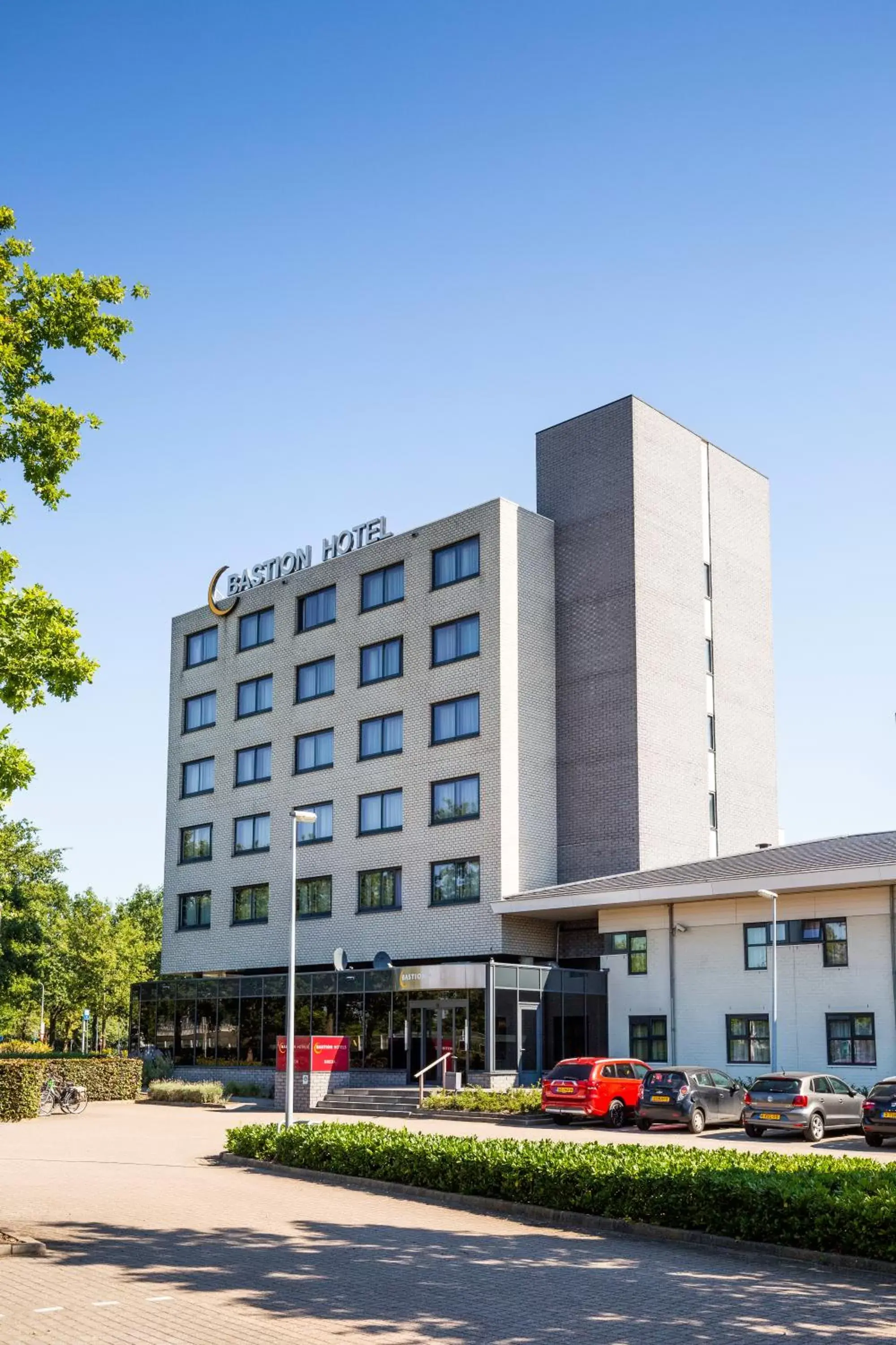 Facade/entrance, Property Building in Bastion Hotel Breda