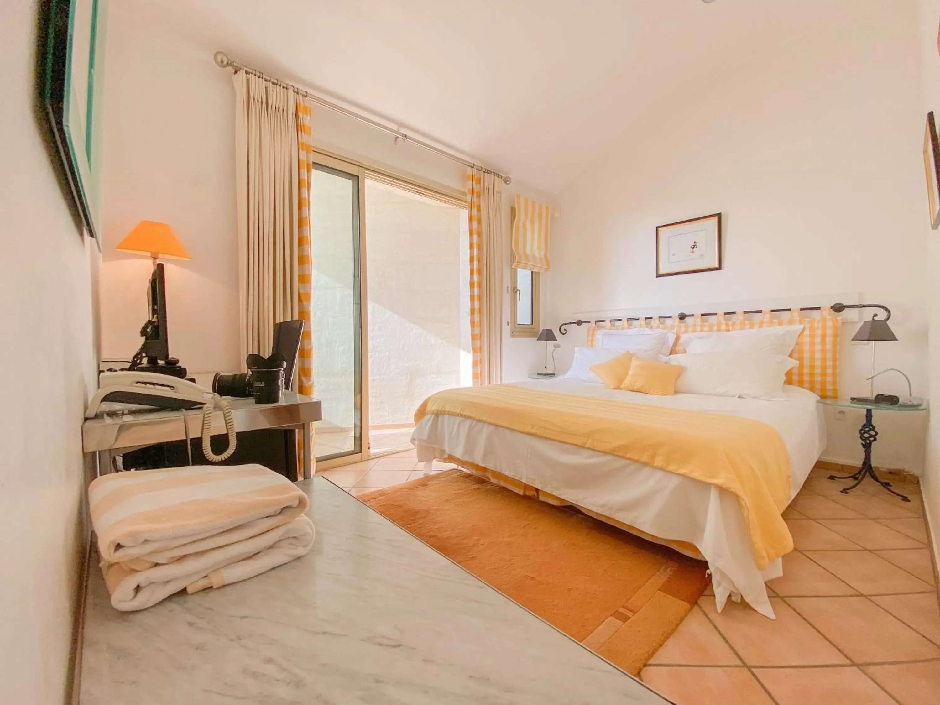 Double Room with Balcony in Villa St Maxime