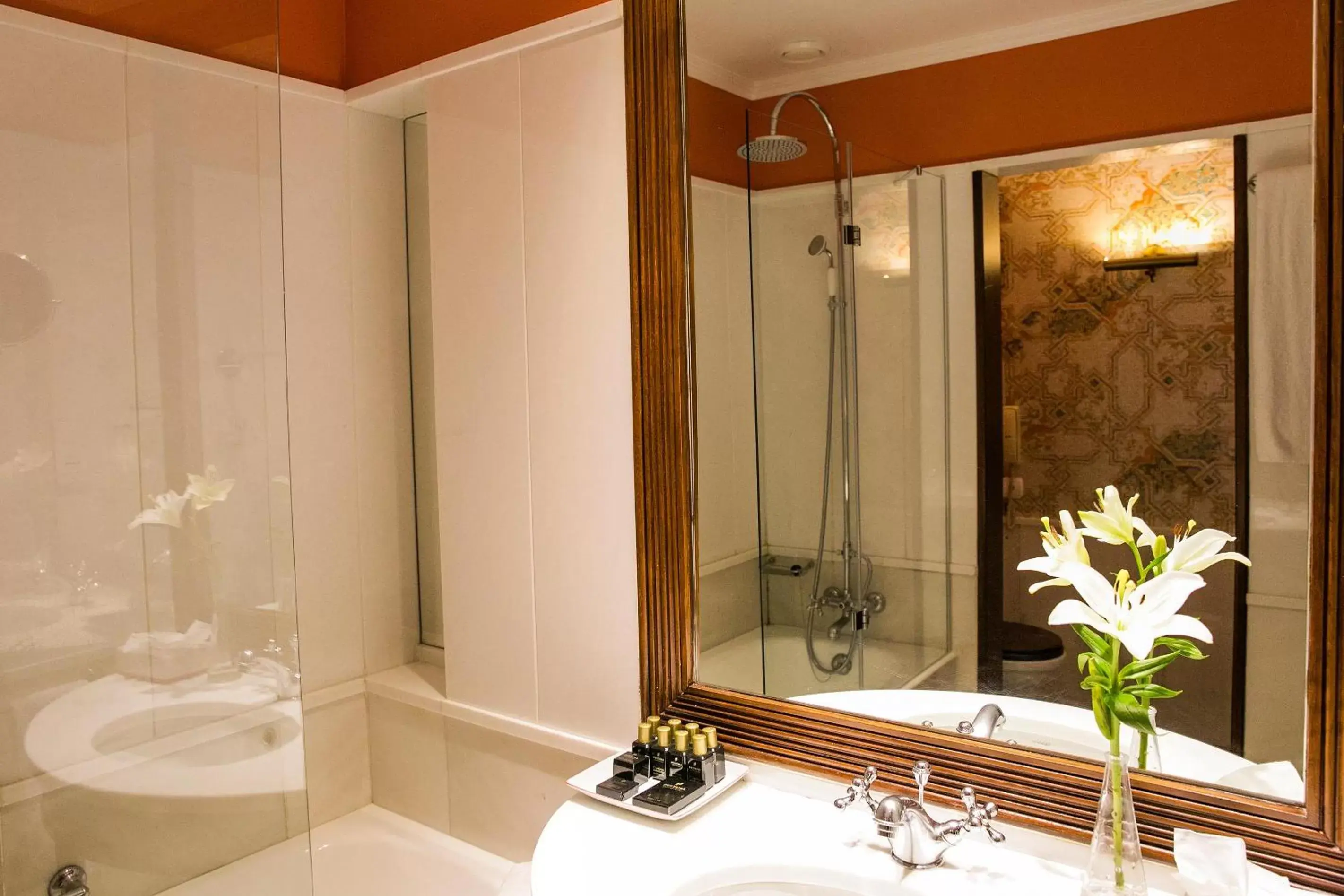 Bathroom in Pestana Palace Lisboa Hotel & National Monument - The Leading Hotels of the World