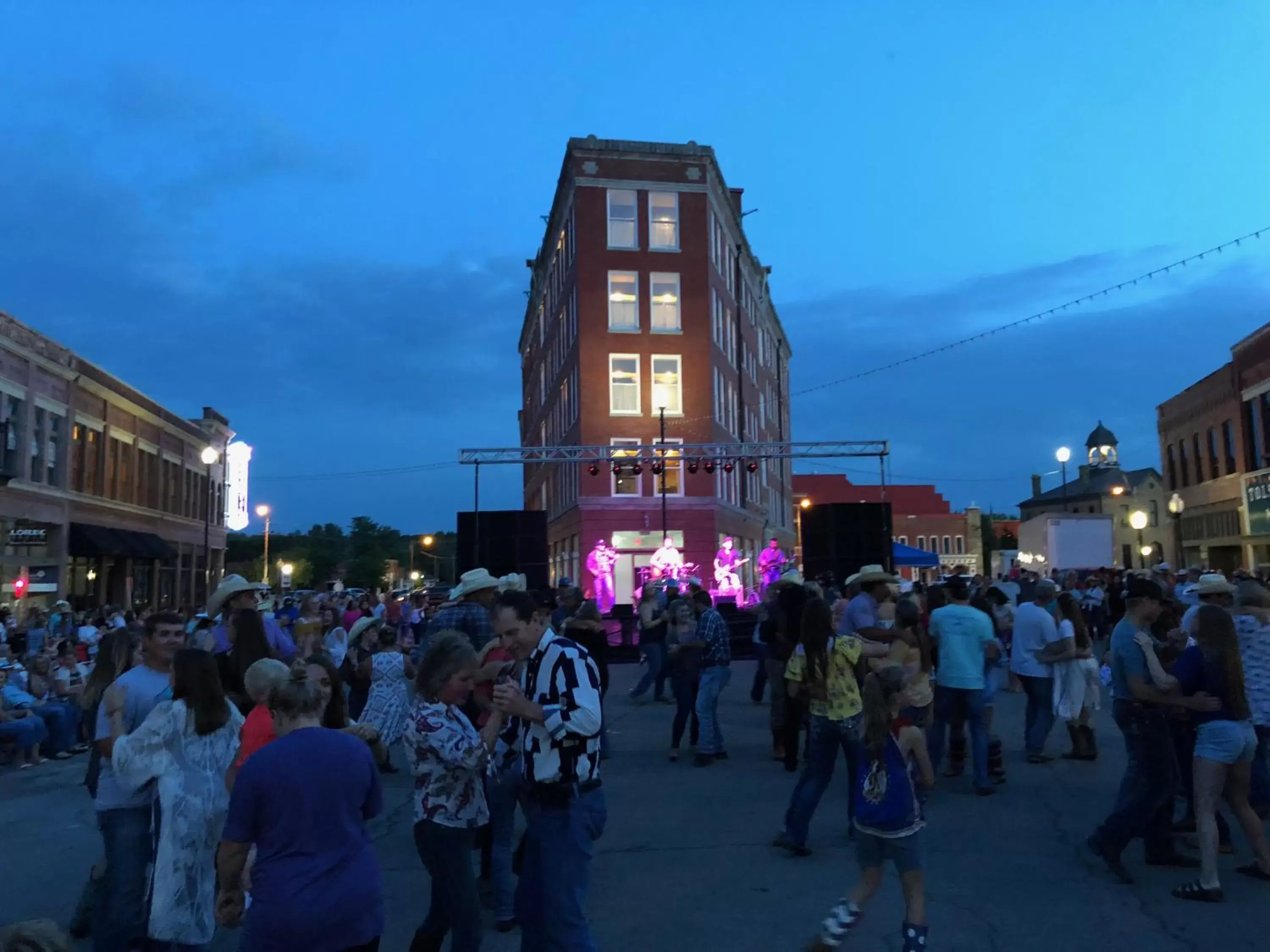 Property building in Frontier Hotel Pawhuska