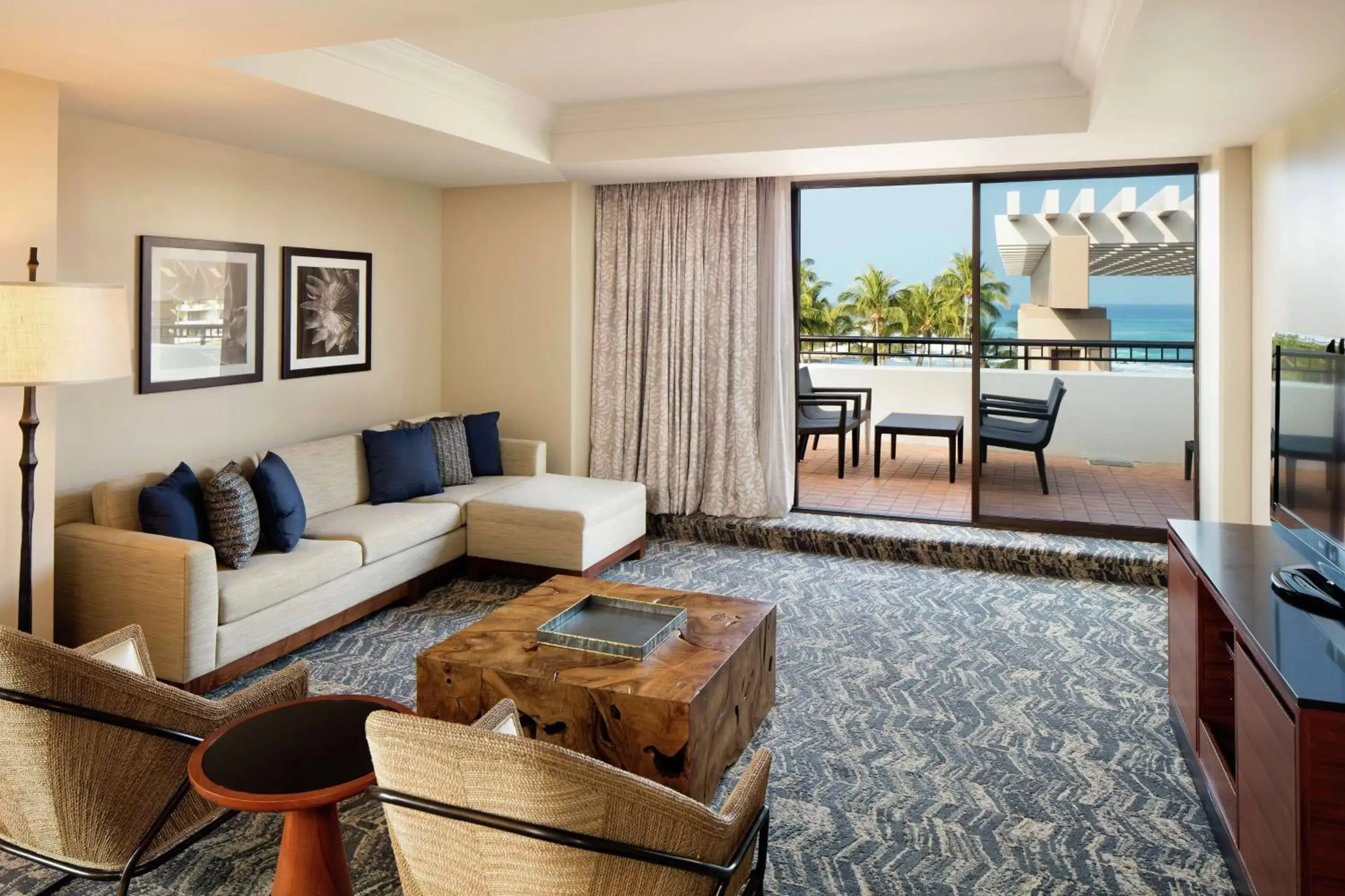 Living room, Seating Area in Hilton Waikoloa Village