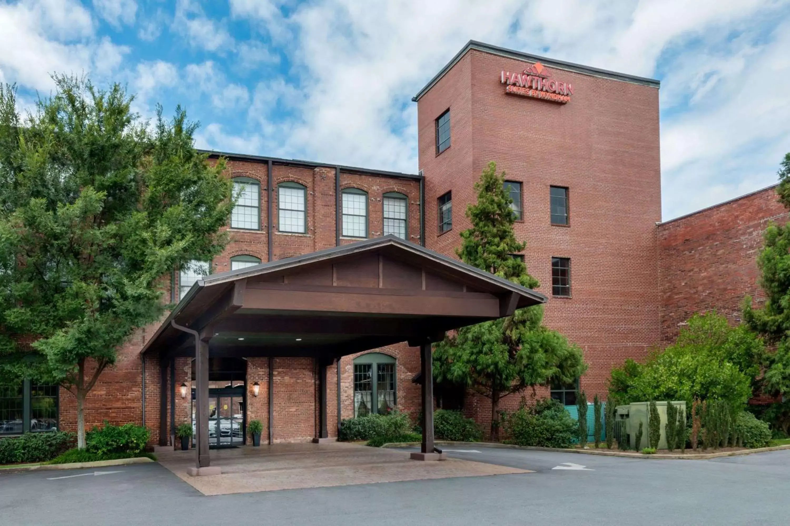 Property building in Hawthorn Extended Stay by Wyndham Rome Property building in Hawthorn Extended Stay by Wyndham Rome