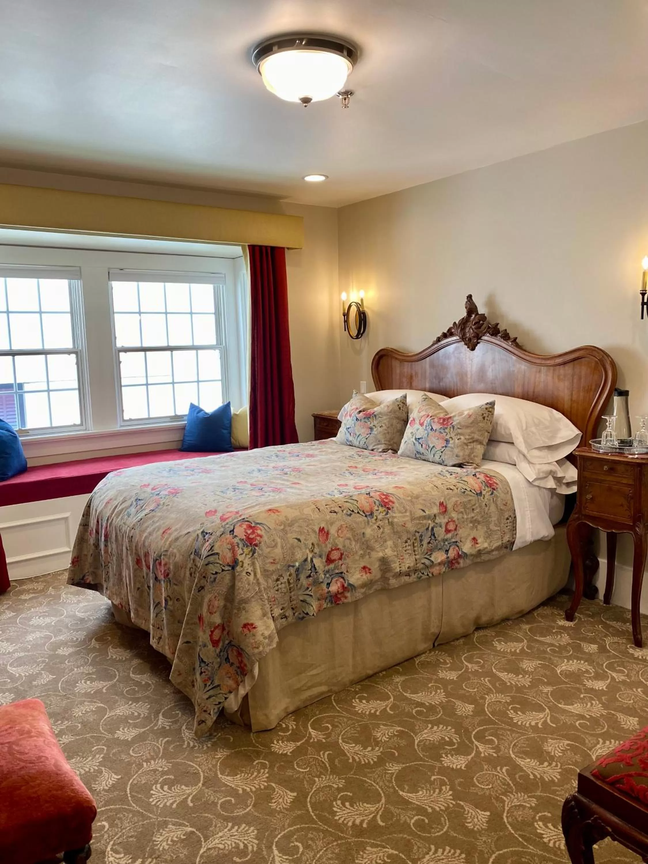 Photo of the whole room, Bed in West End Guest House