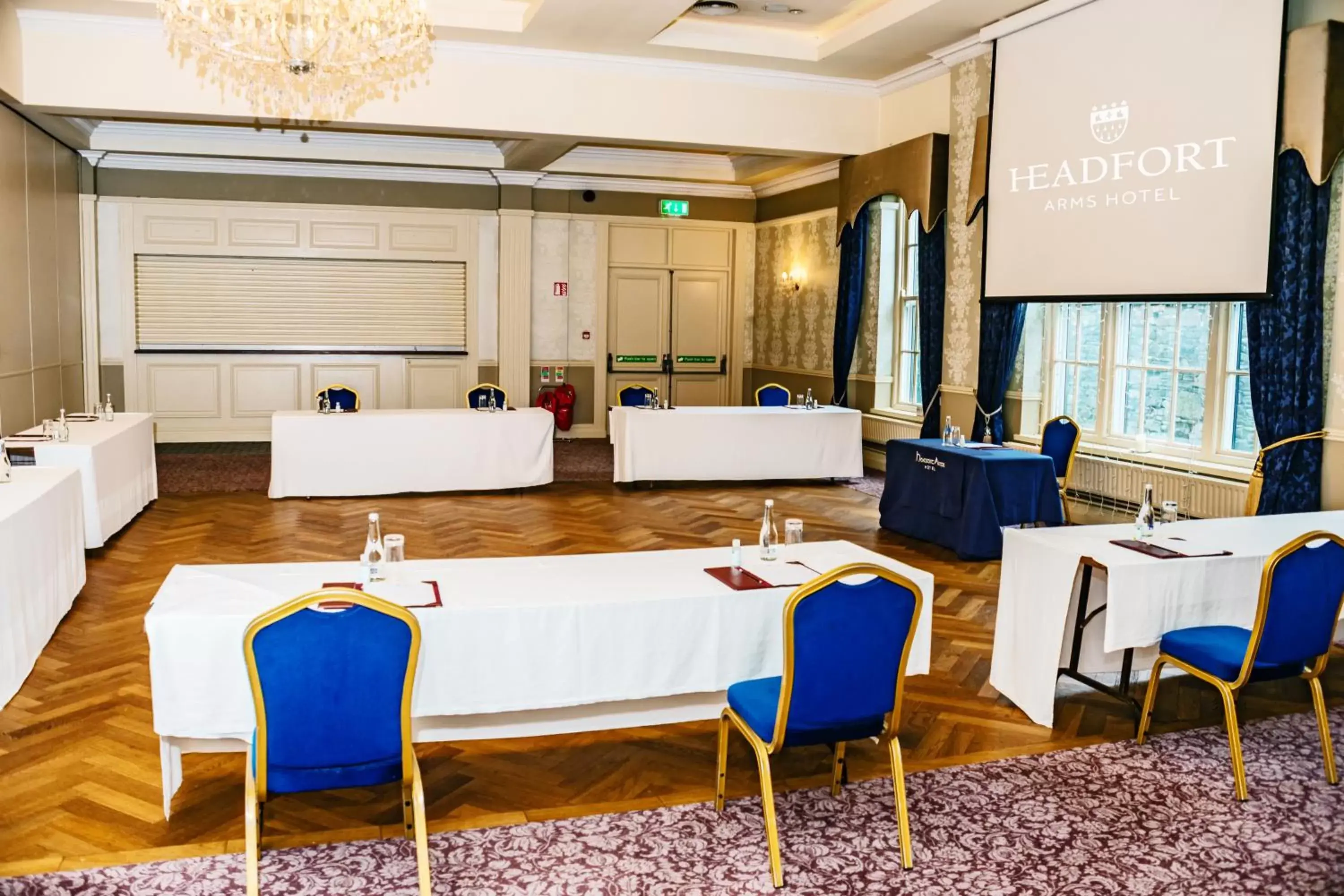 Business facilities, Business Area/Conference Room in Headfort Arms Hotel