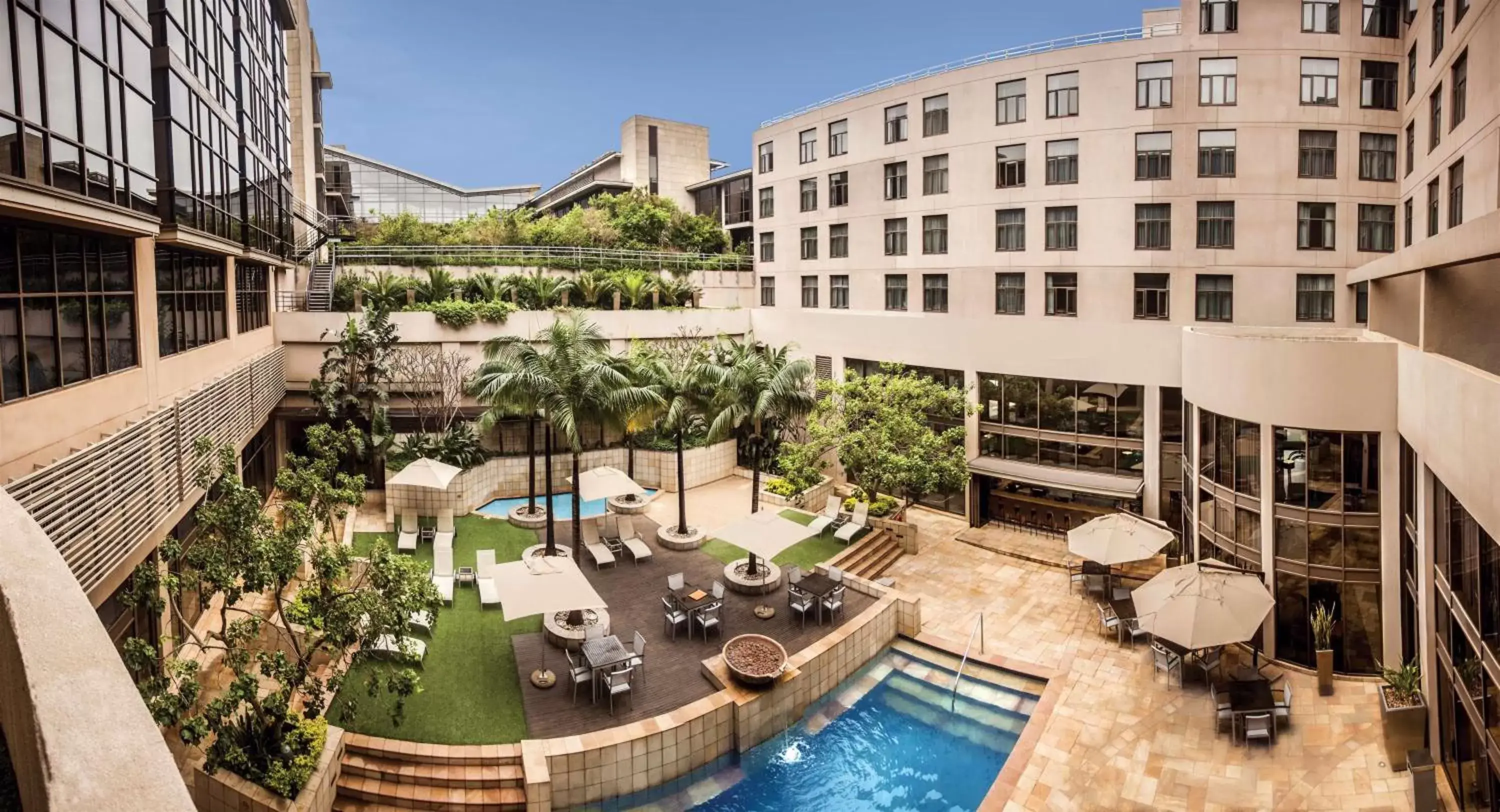Property building, Pool View in Garden Court Umhlanga