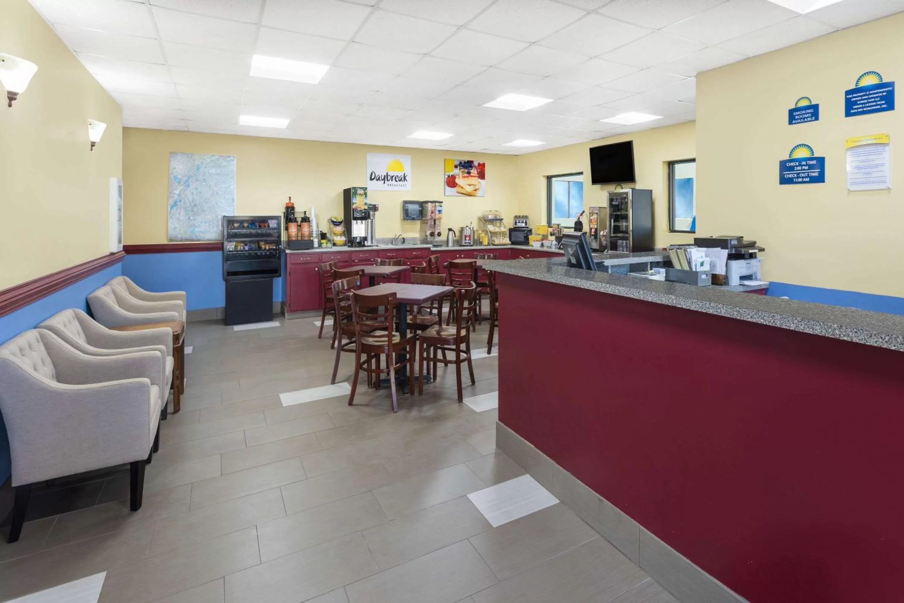 Lobby or reception in Days Inn & Suites by Wyndham Peachtree Corners Norcross