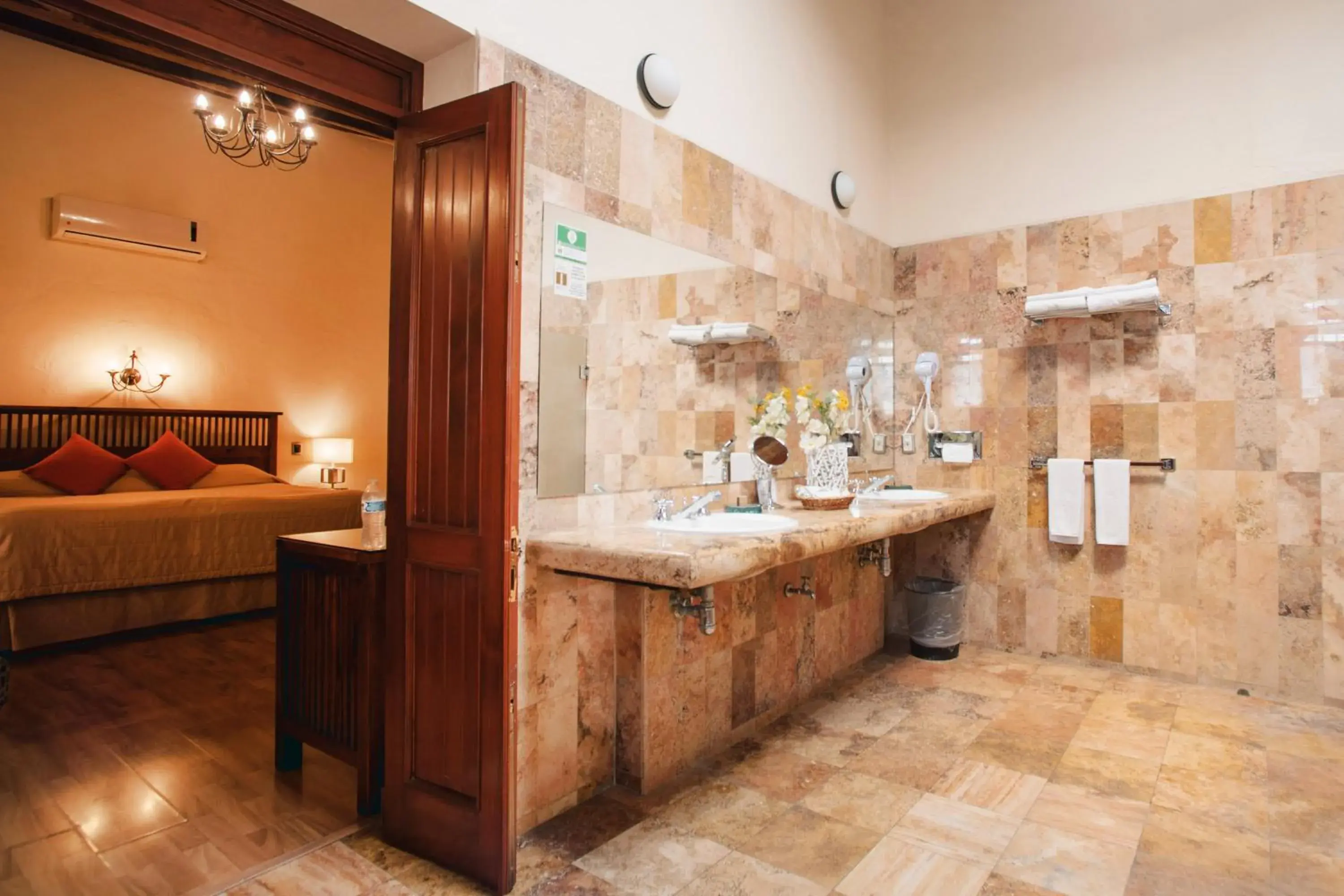 Bathroom in Hotel Casa Antigua