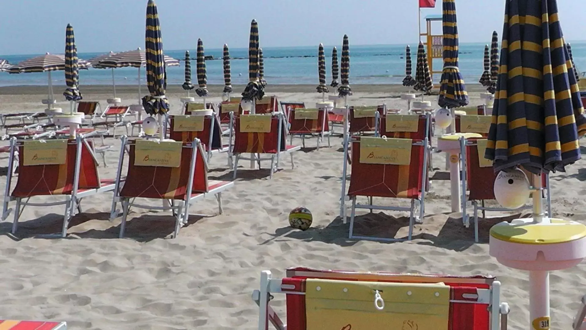 Beach in Hotel Biancaneve Wellness