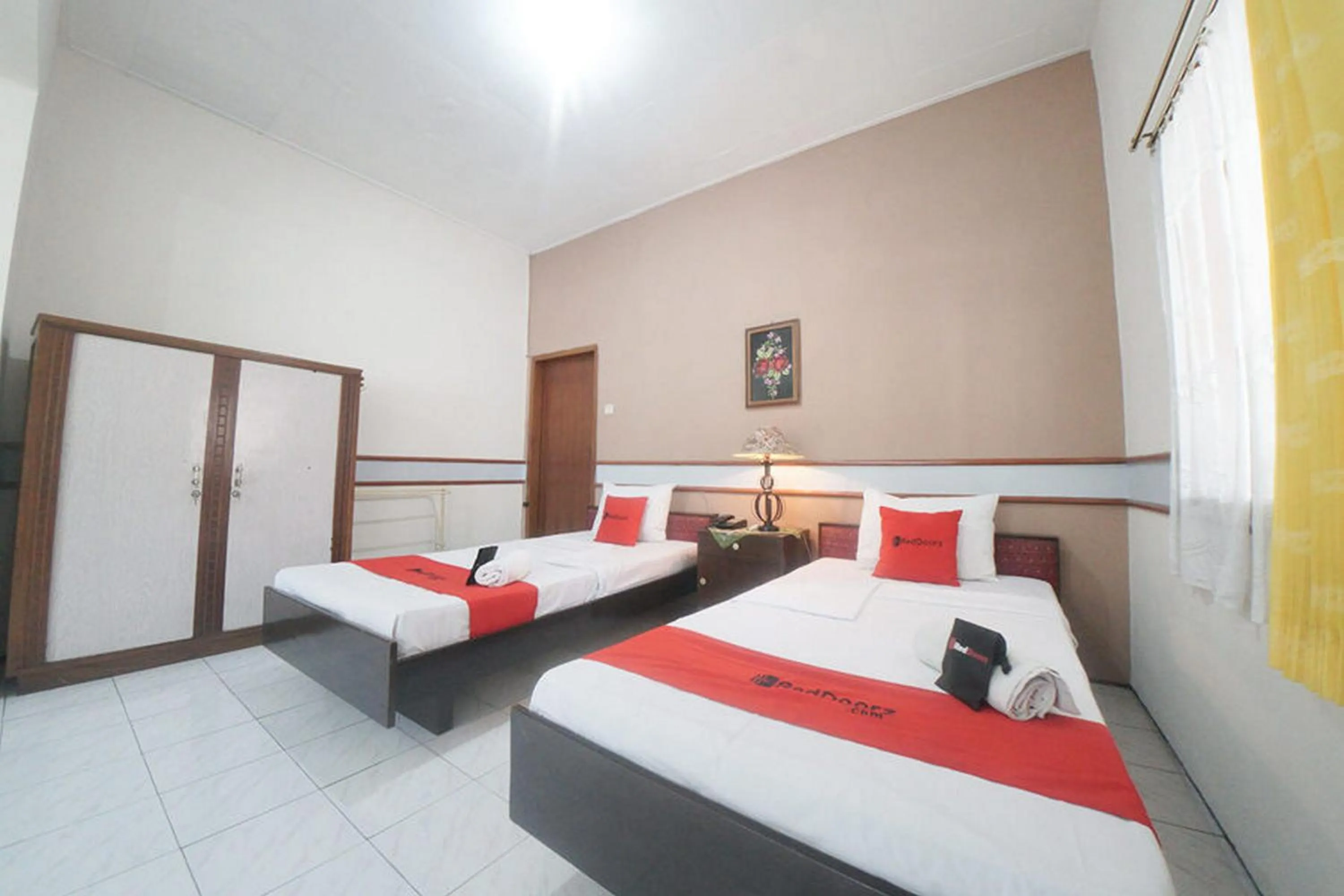 Bed in RedDoorz near Balai Kota Malang