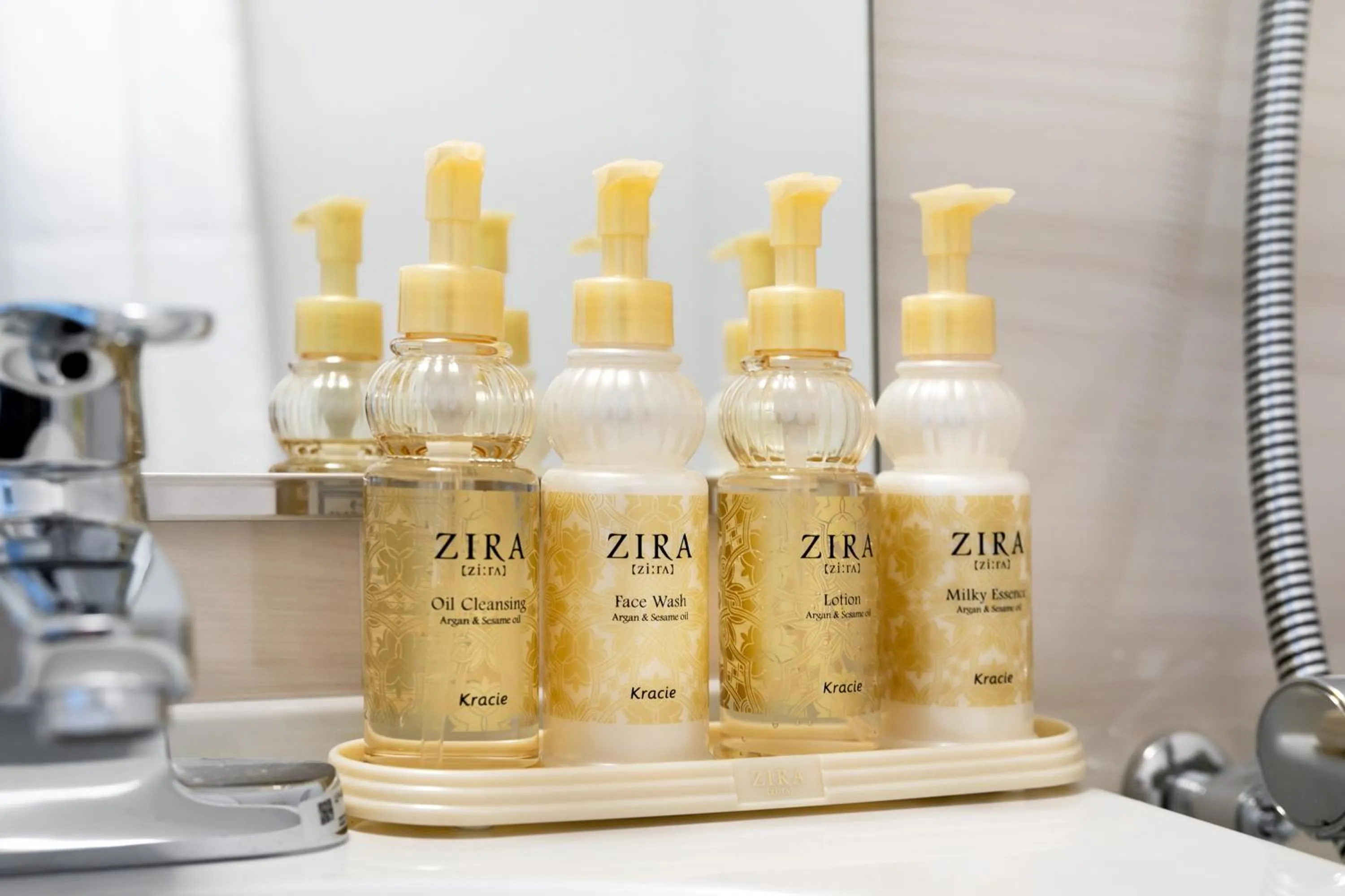 Shower in Ginza Capital Hotel Moegi