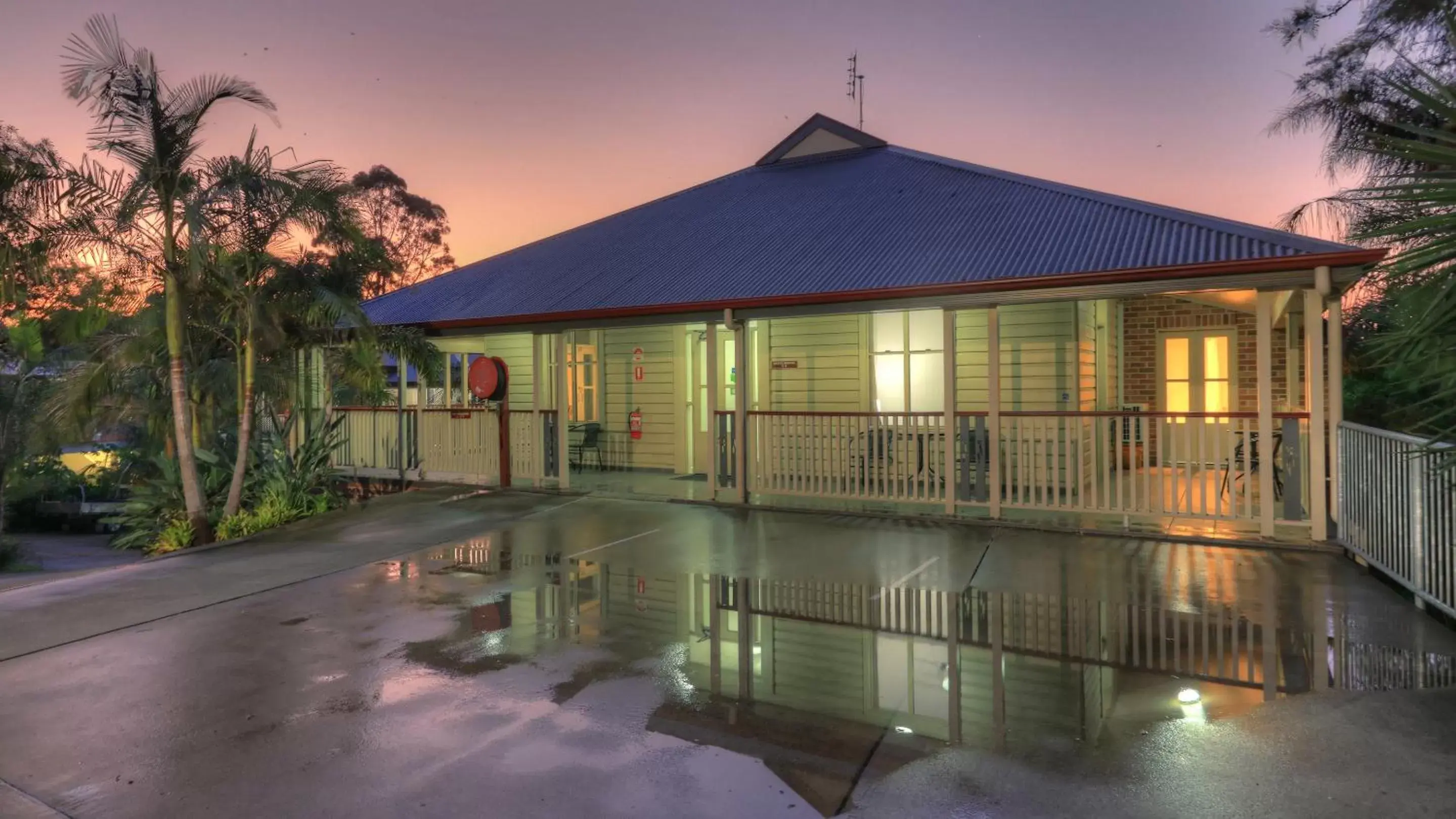 Property Building in Heritage River Motor Inn