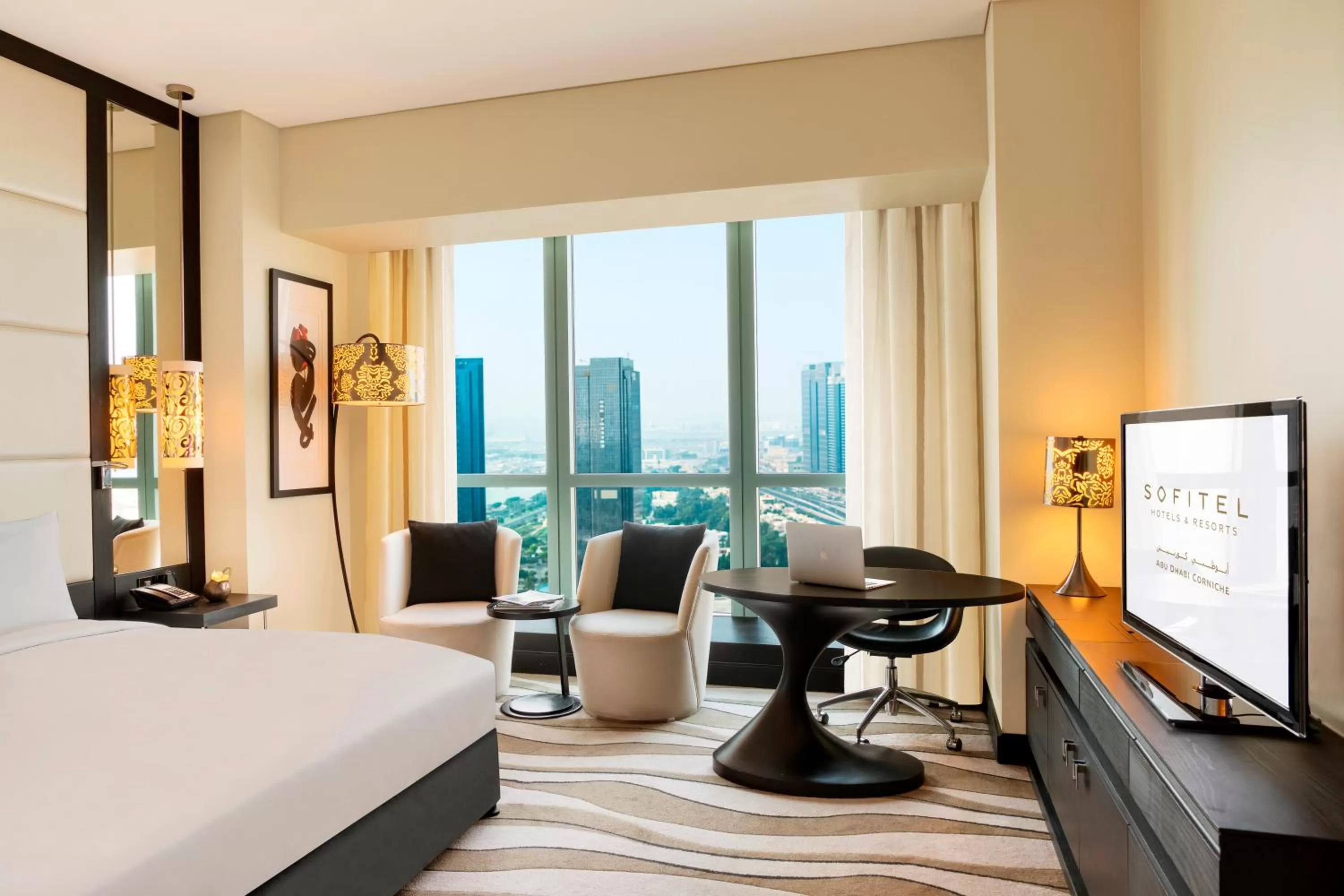 City view, Bed in Sofitel Abu Dhabi Corniche